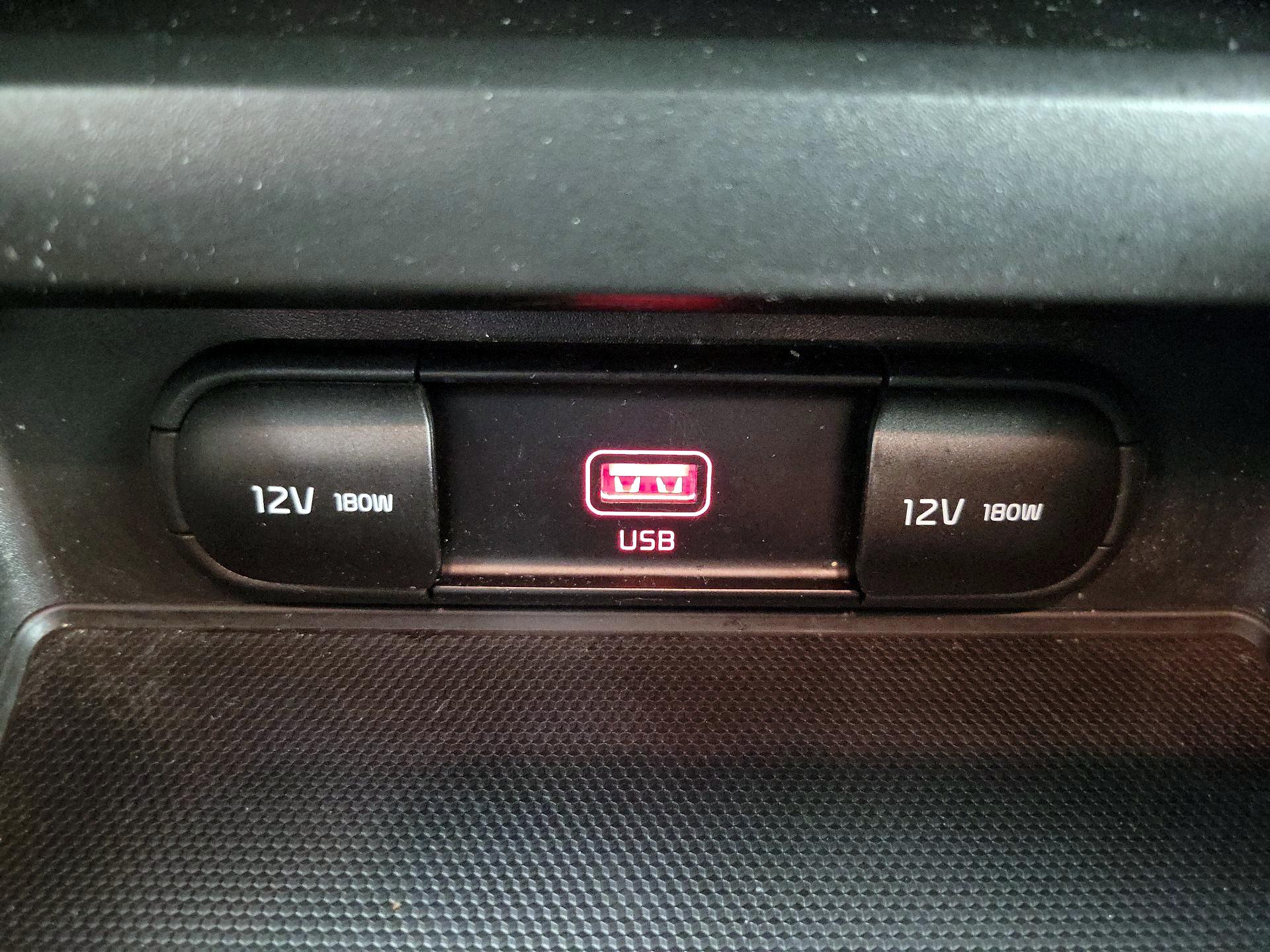 Thumbnail: 2020 Kia Soul - 18