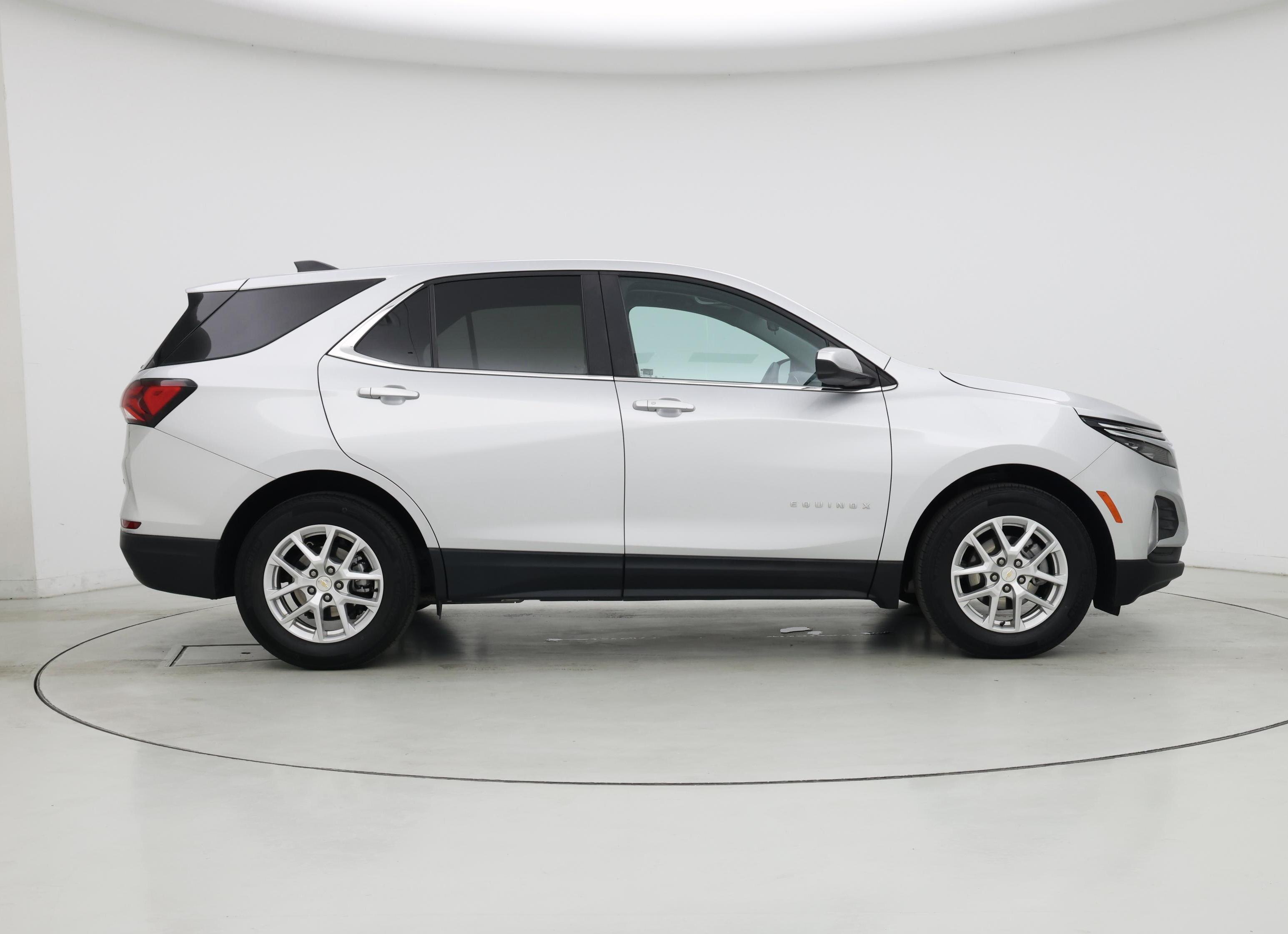 Thumbnail: 2022 Chevrolet Equinox - 7