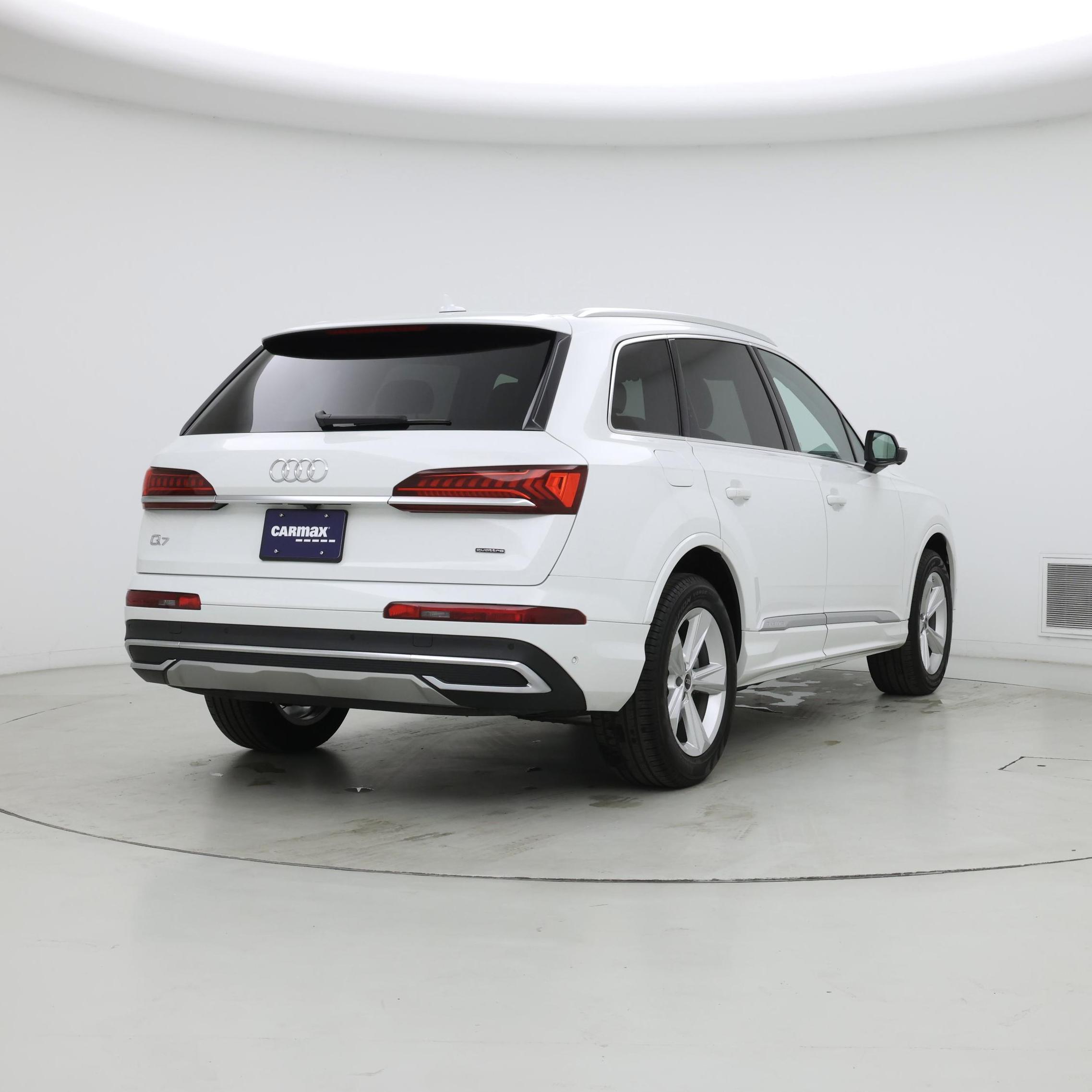 Thumbnail: 2023 Audi Q7 - 8