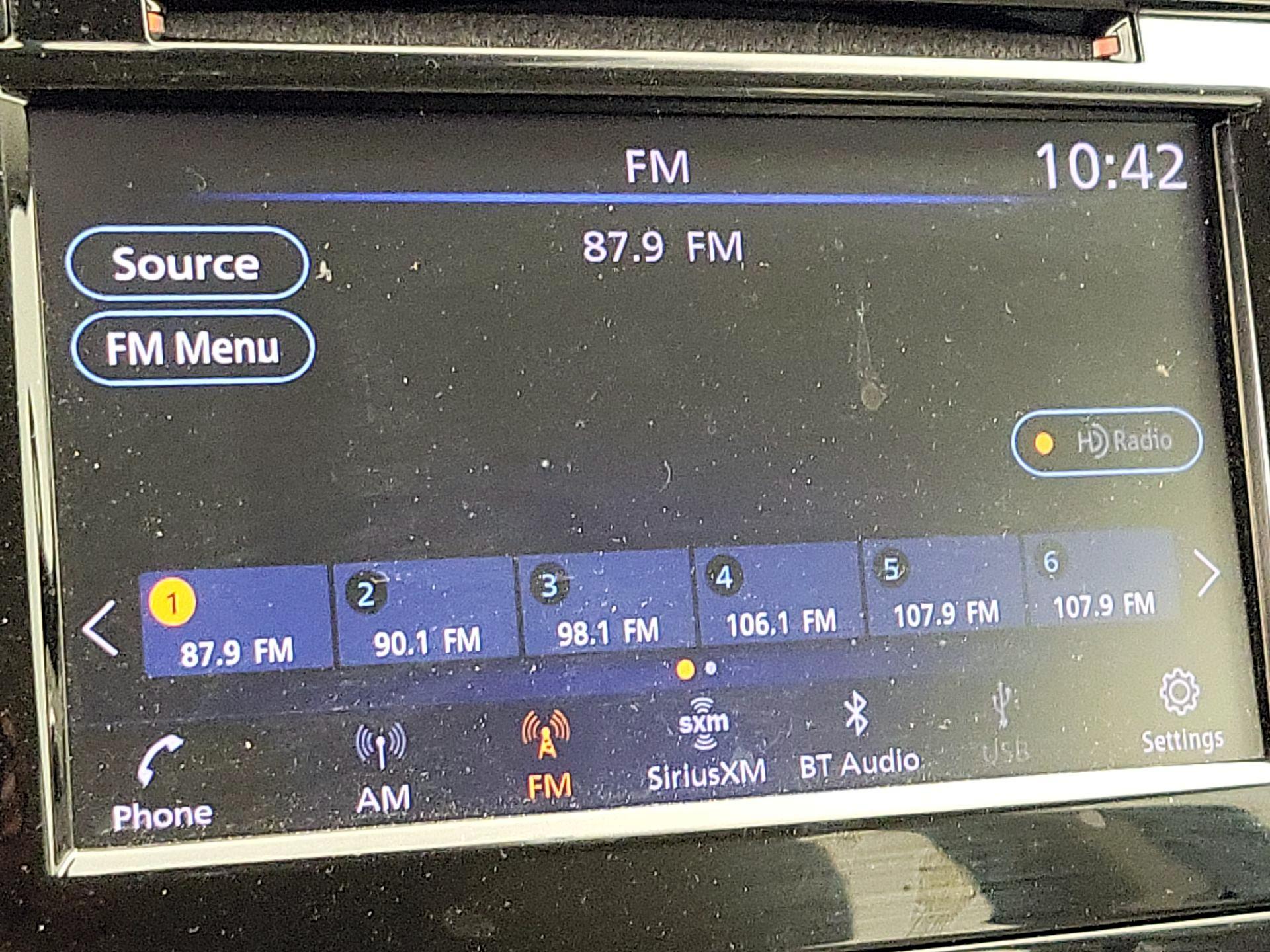 Thumbnail: 2022 Nissan Rogue Sport - 16