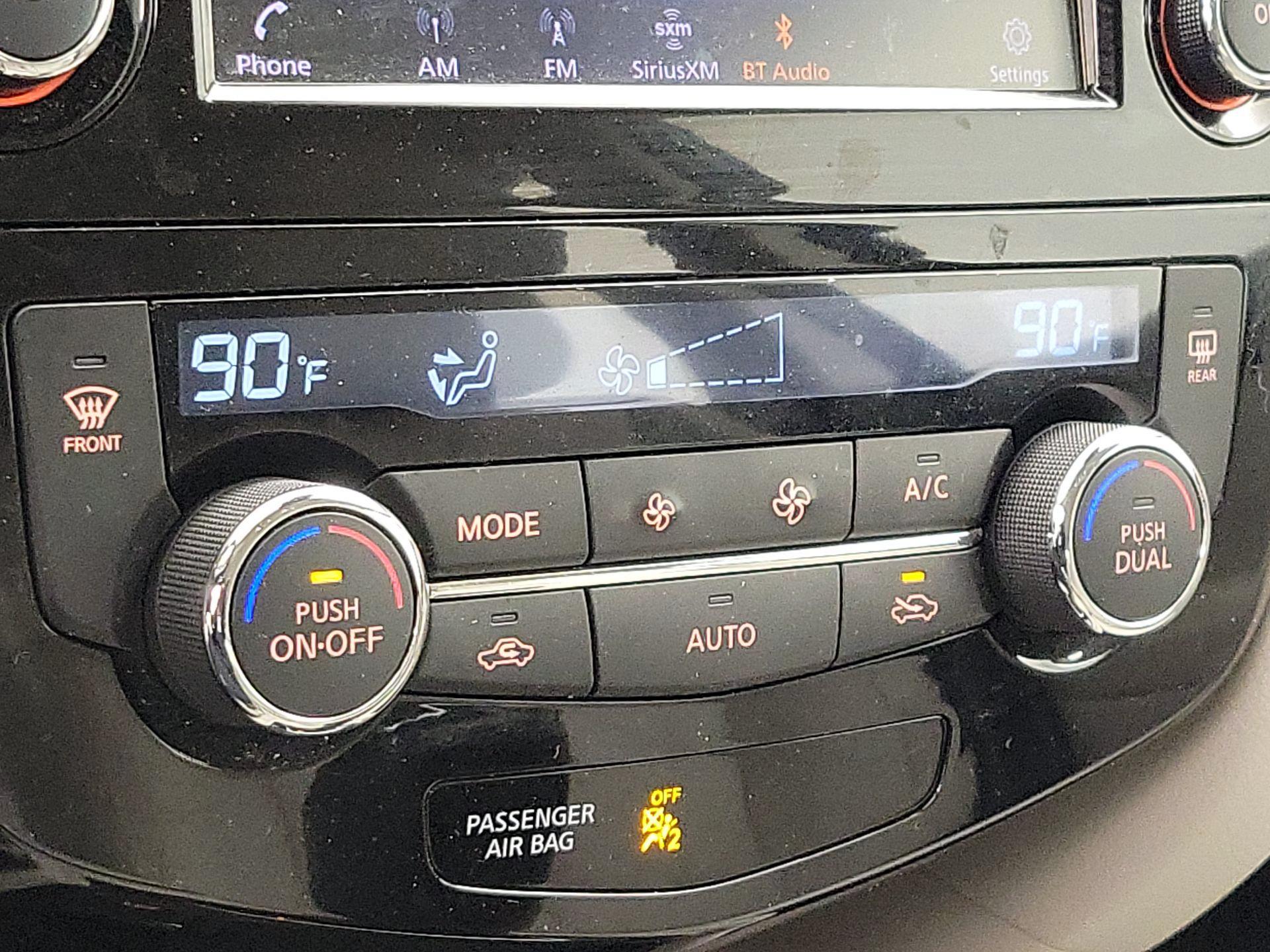 Thumbnail: 2022 Nissan Rogue Sport - 17