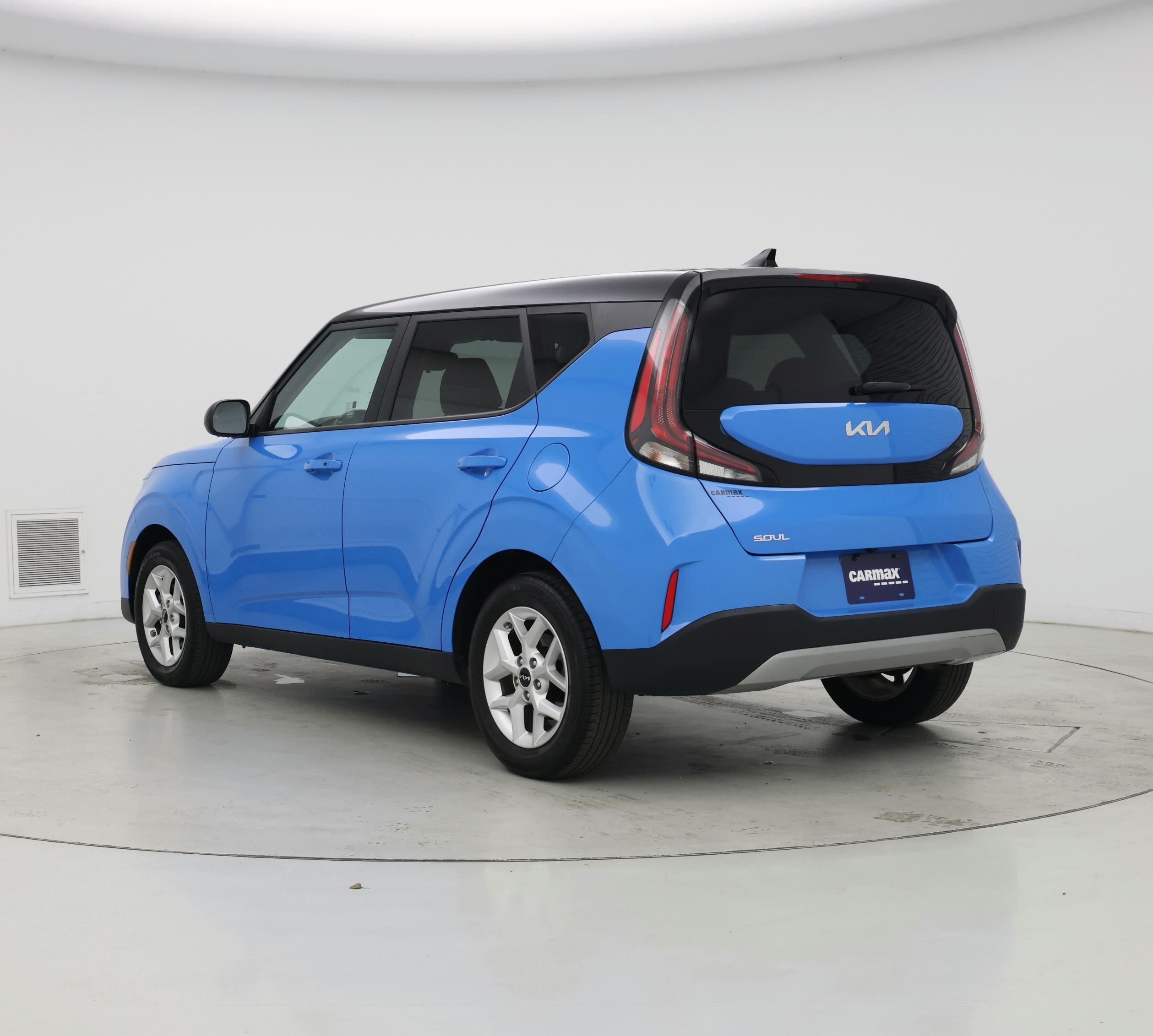 Thumbnail: 2023 Kia Soul - 2