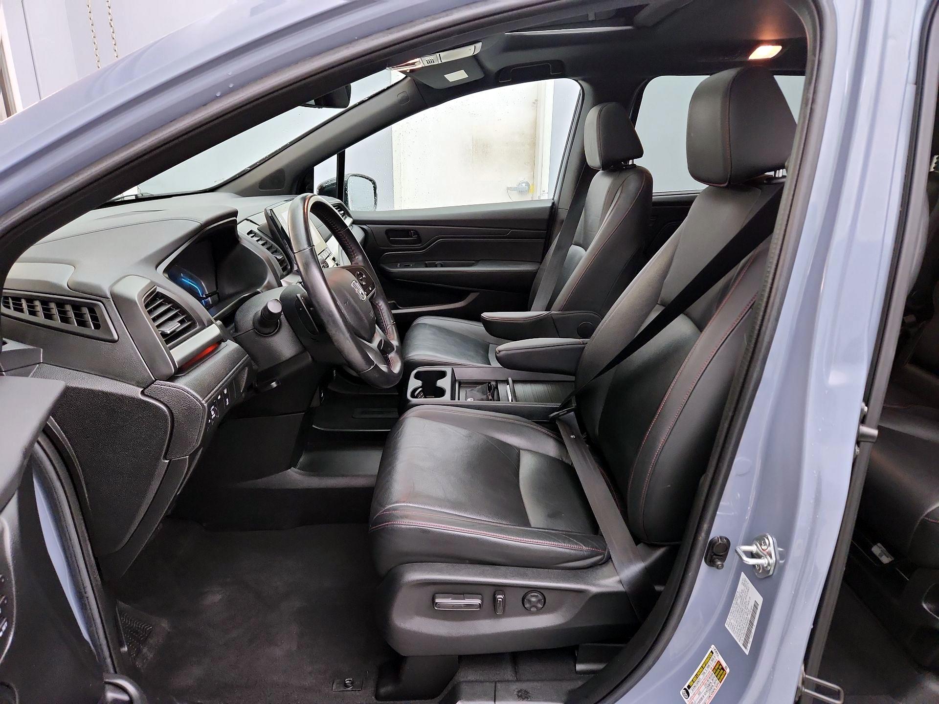 Thumbnail: 2023 Honda Odyssey - 11