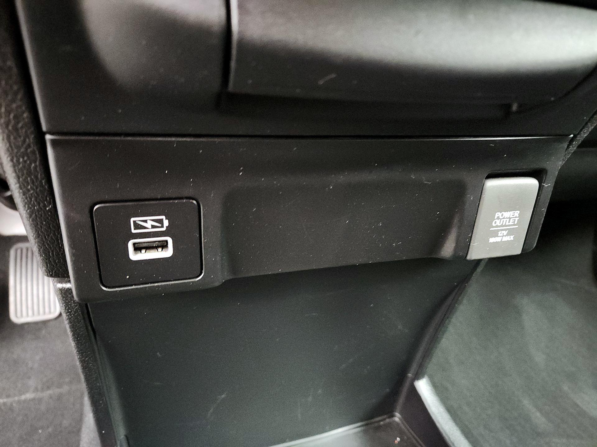 Thumbnail: 2023 Honda Odyssey - 18