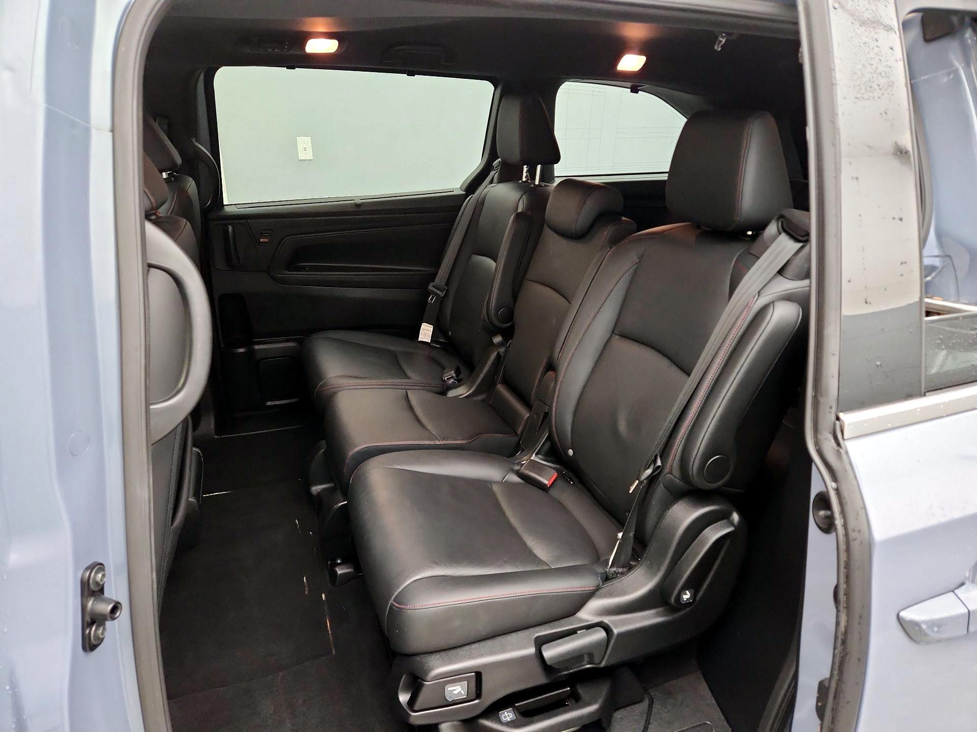 Thumbnail: 2023 Honda Odyssey - 20