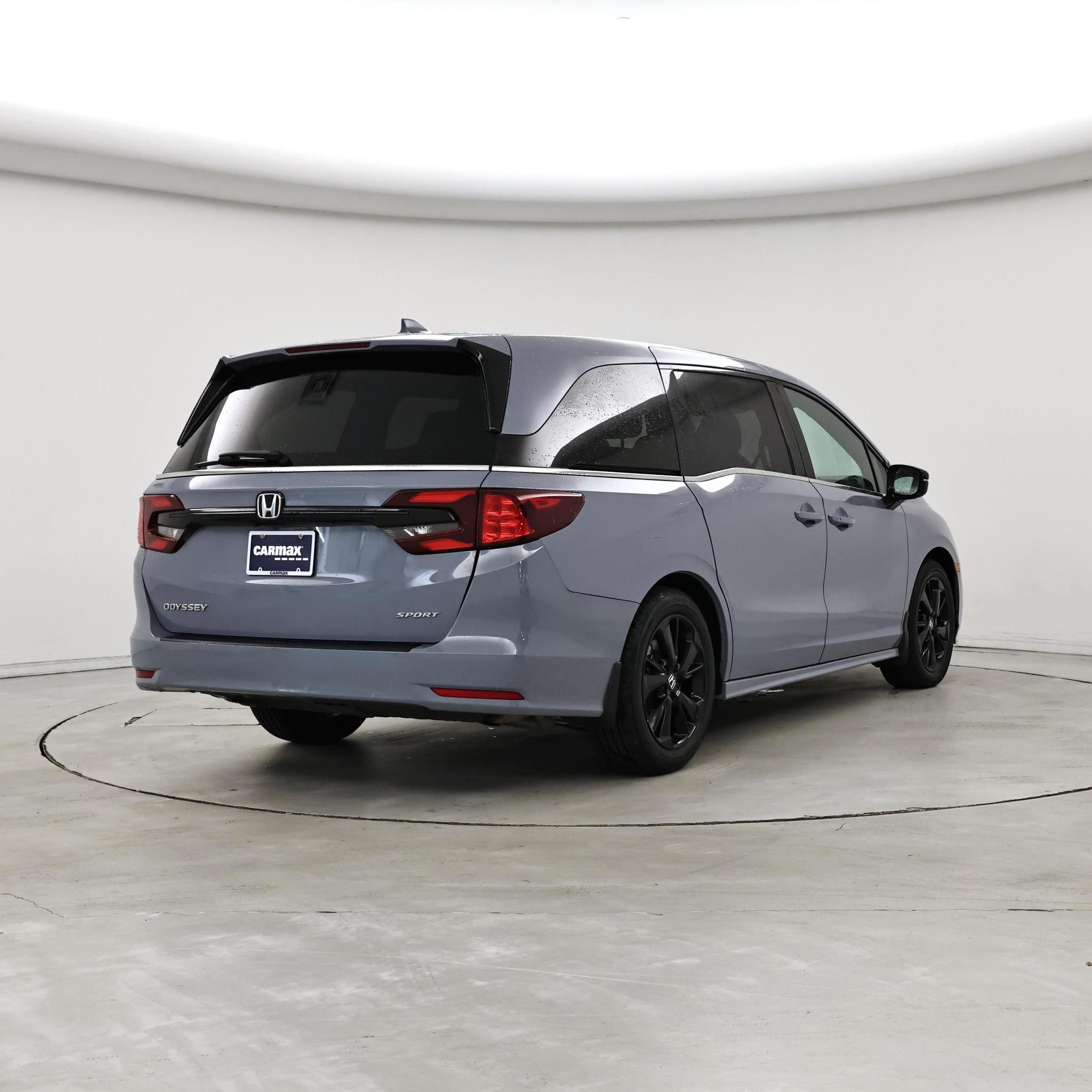 Thumbnail: 2023 Honda Odyssey - 8