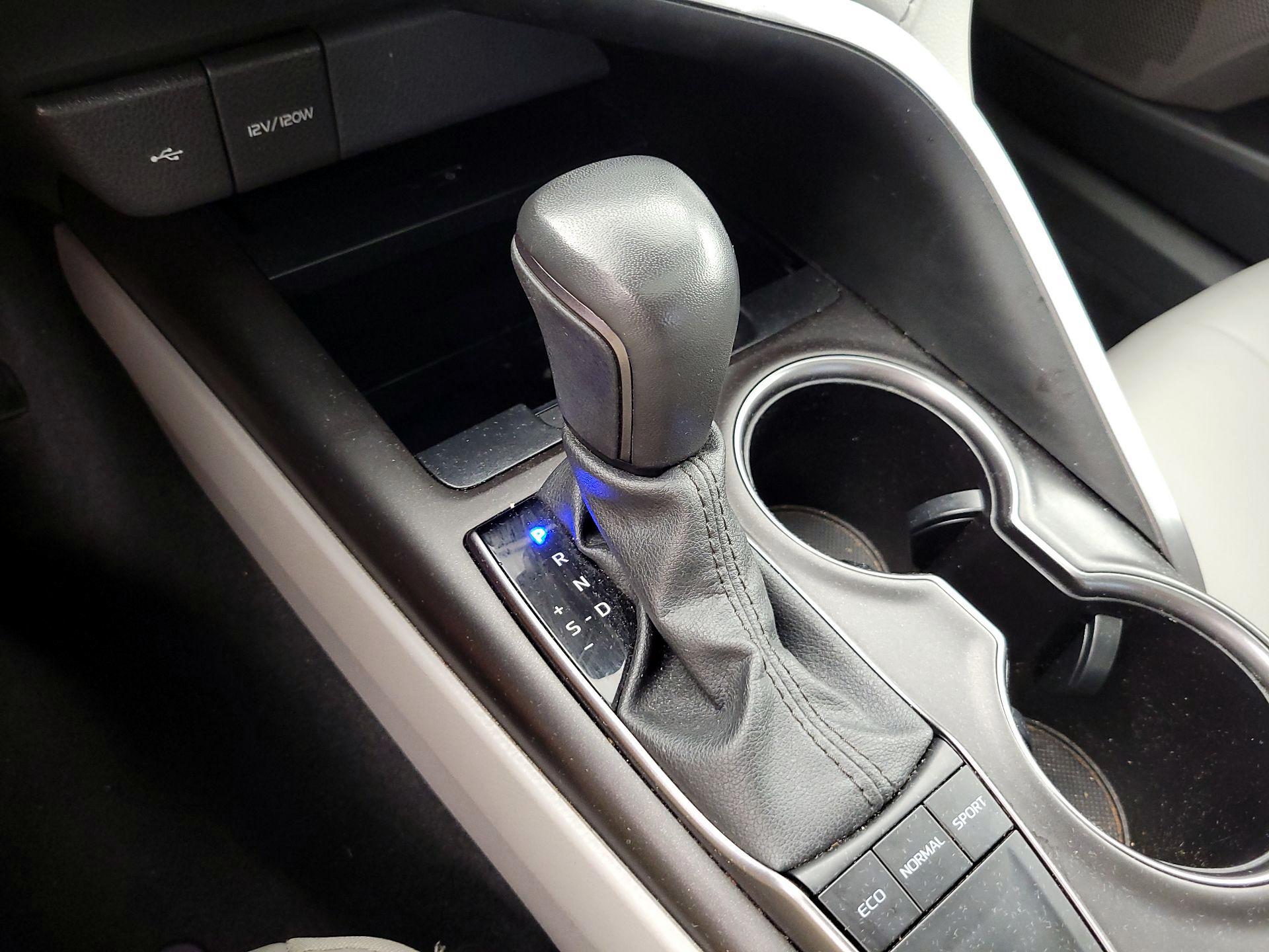 Thumbnail: 2024 Toyota Camry - 17