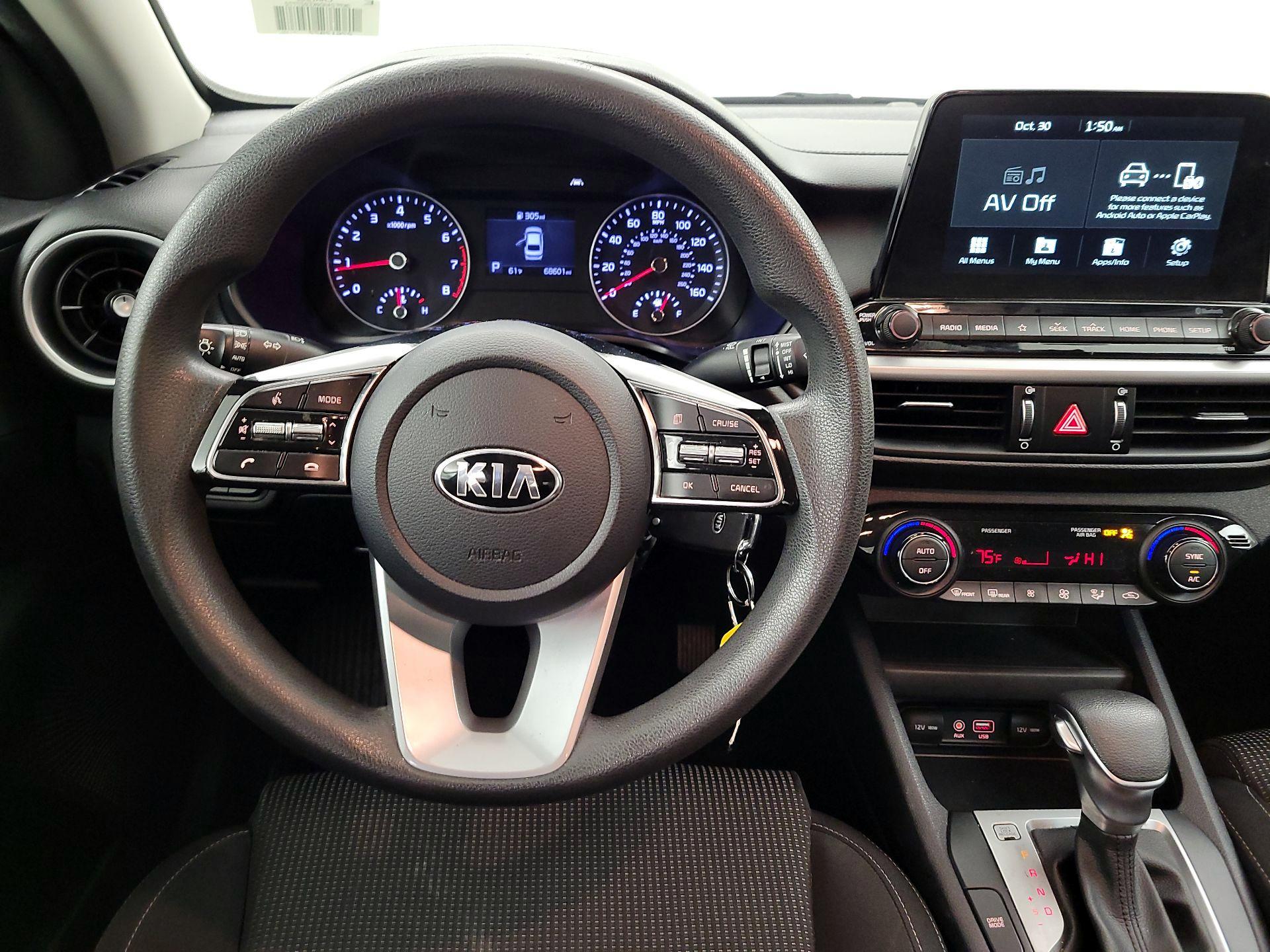 Thumbnail: 2019 Kia Forte - 10