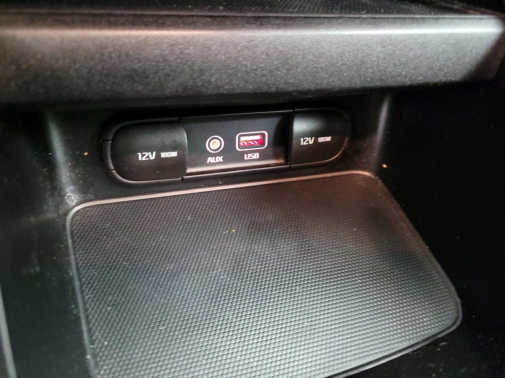 Thumbnail: 2019 Kia Forte - 18