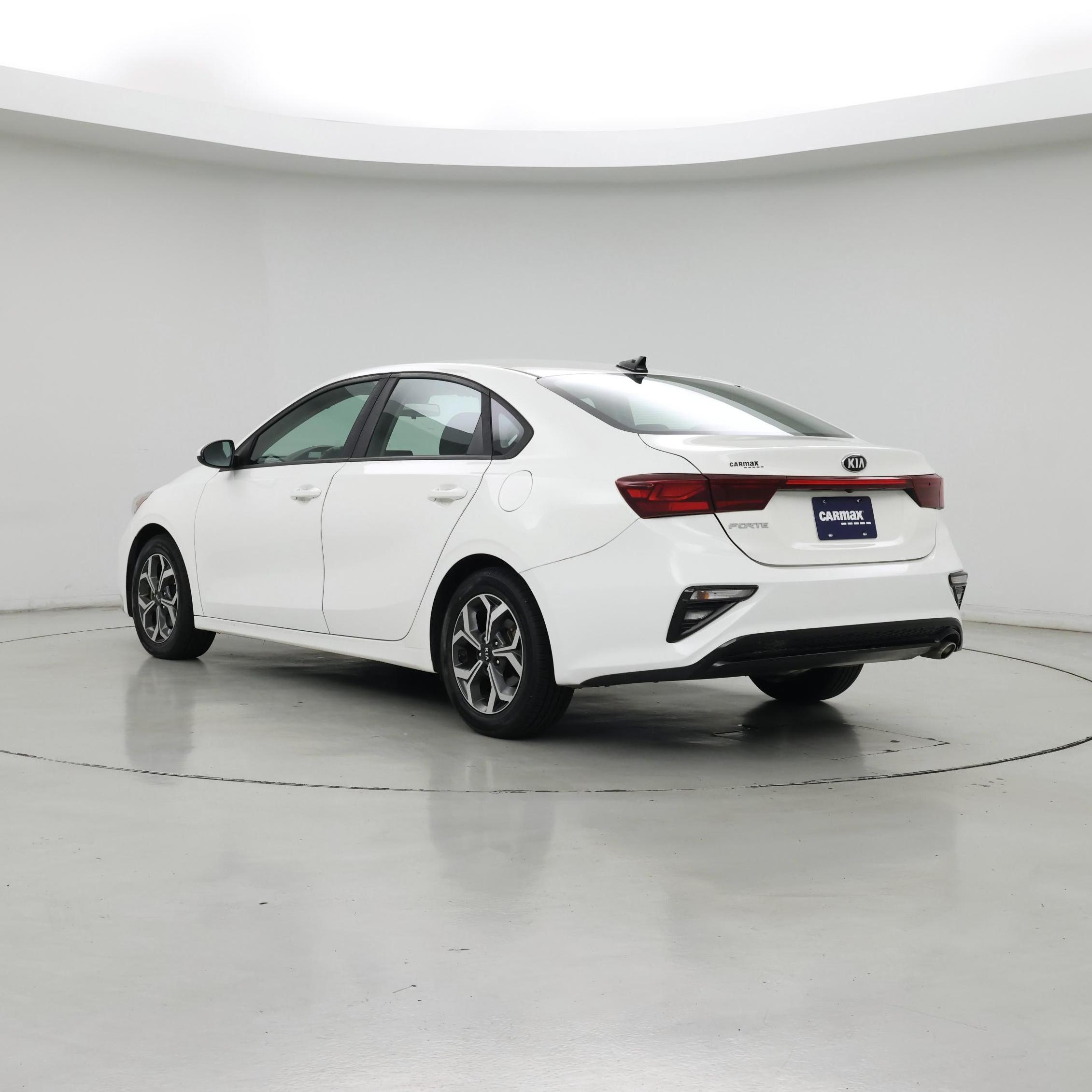 Thumbnail: 2019 Kia Forte - 2