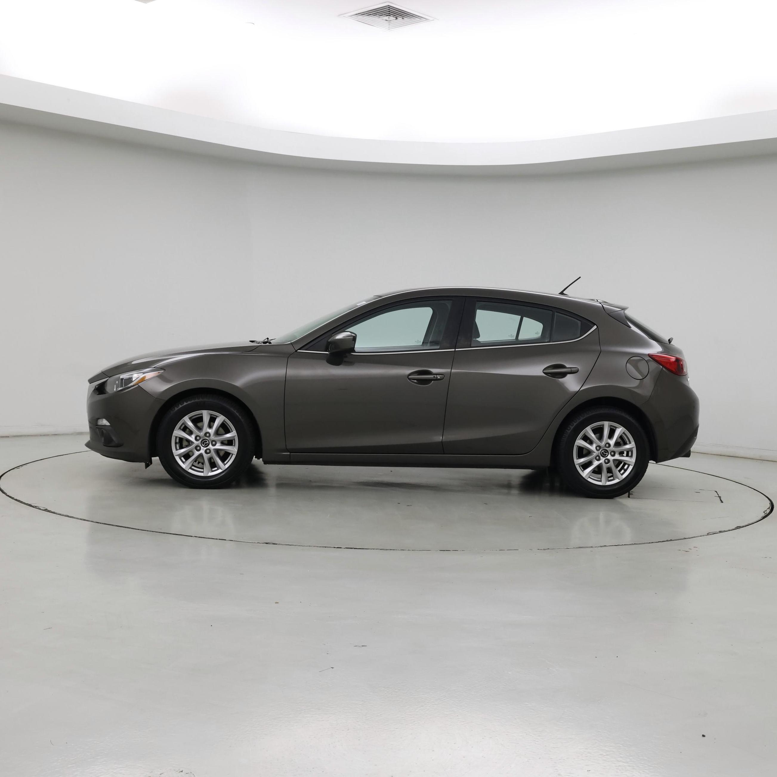 Thumbnail: 2016 Mazda Mazda3 - 3