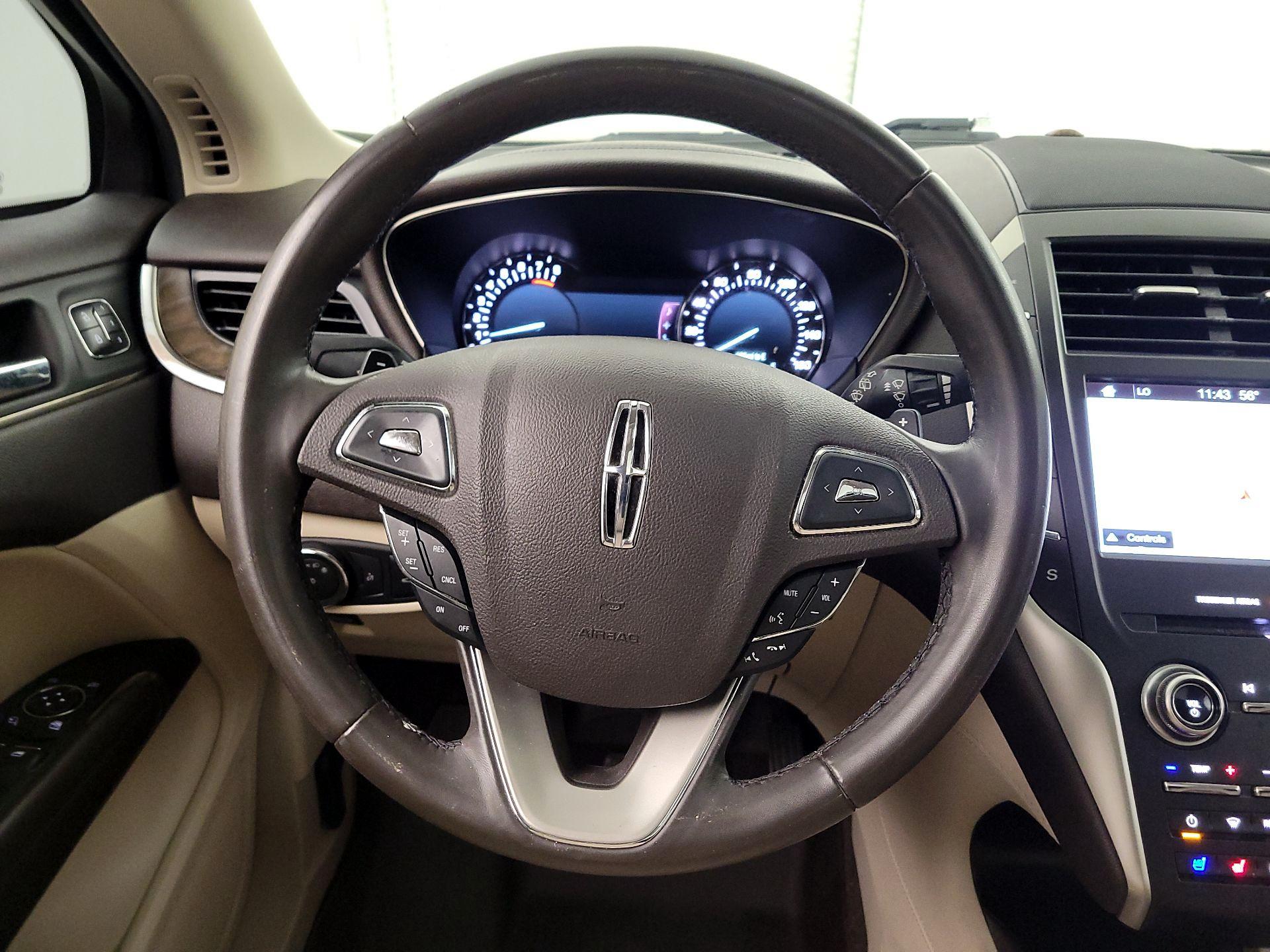 Thumbnail: 2018 Lincoln MKC - 10