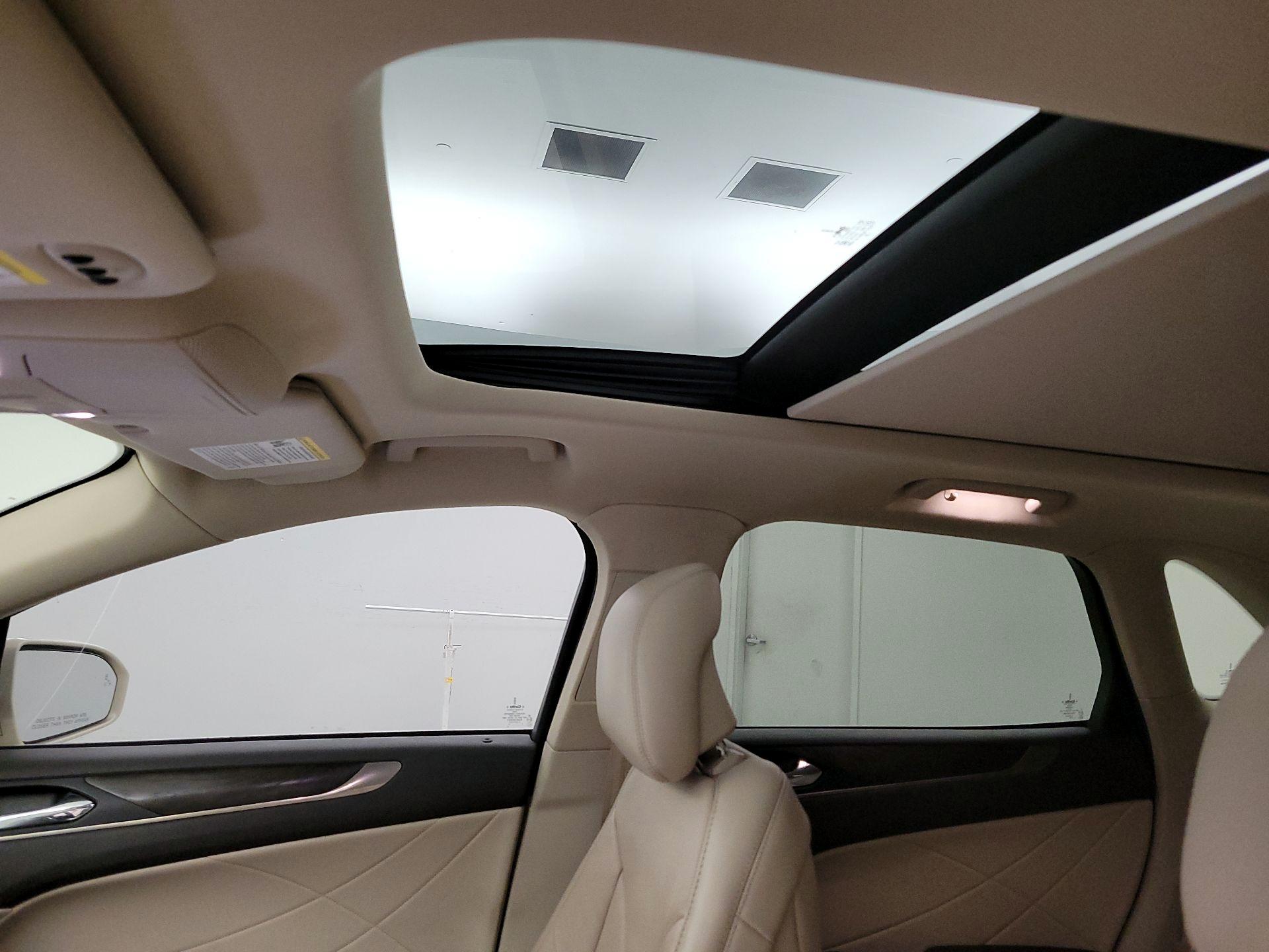 Thumbnail: 2018 Lincoln MKC - 20