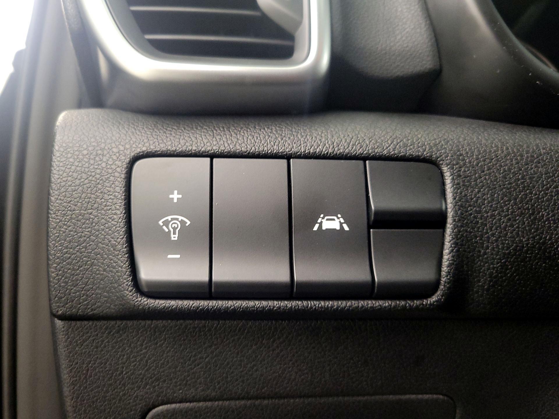 Thumbnail: 2021 Kia Sportage - 13