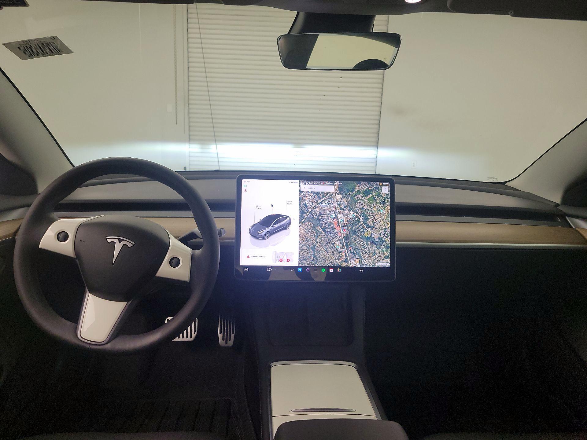 Thumbnail: 2023 Tesla Model 3 - 9