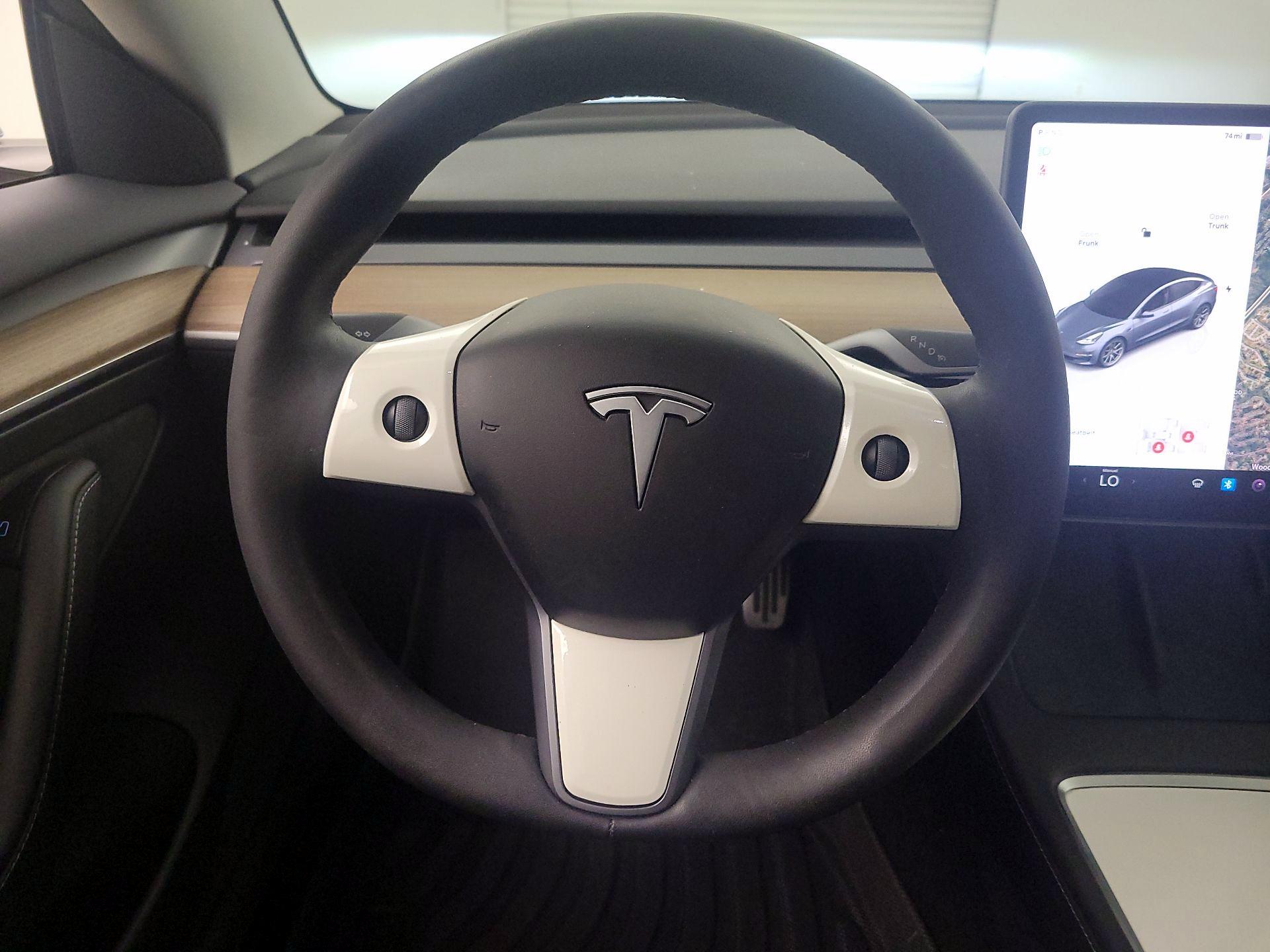 Thumbnail: 2023 Tesla Model 3 - 10