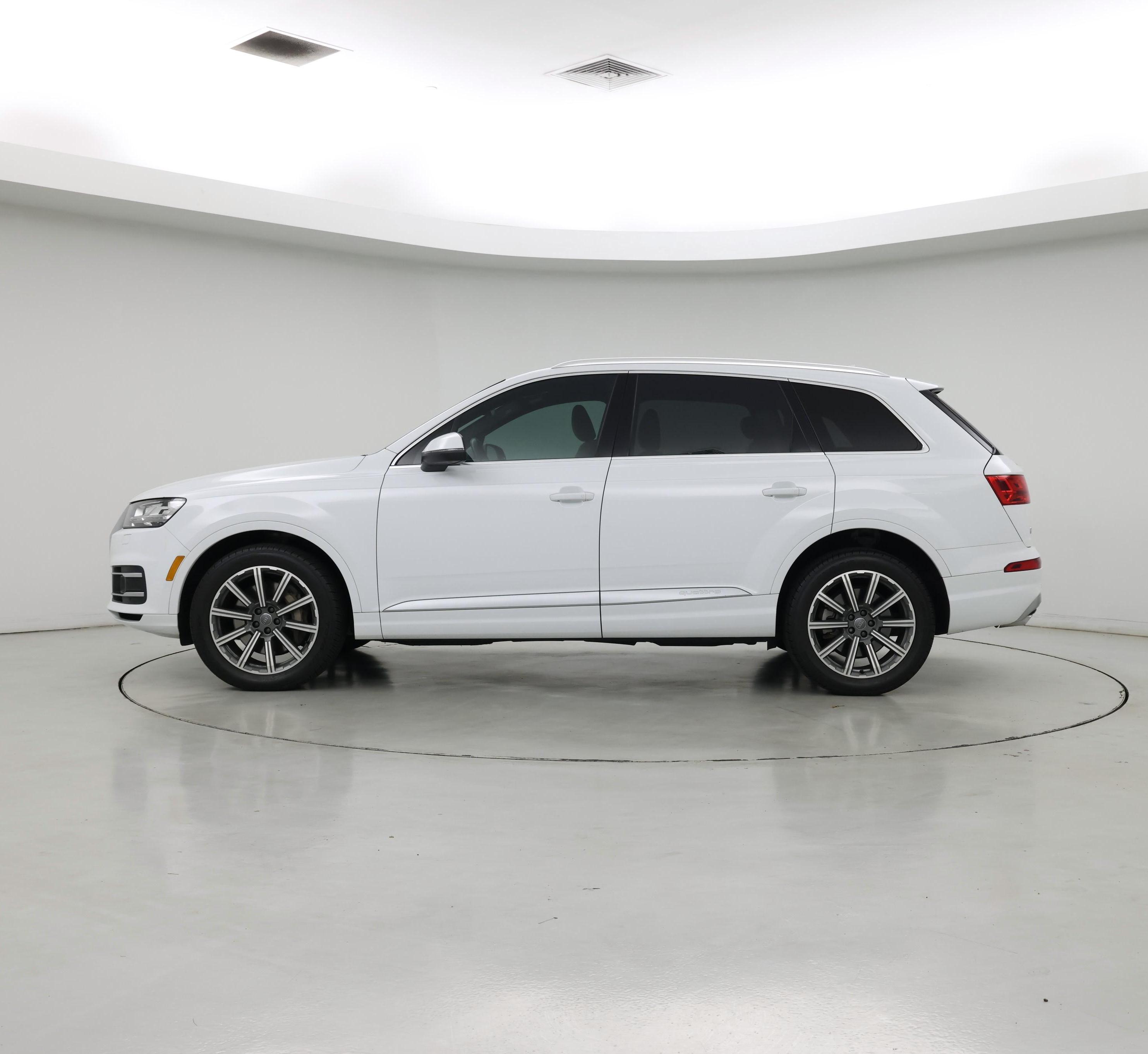 Thumbnail: 2018 Audi Q7 - 3