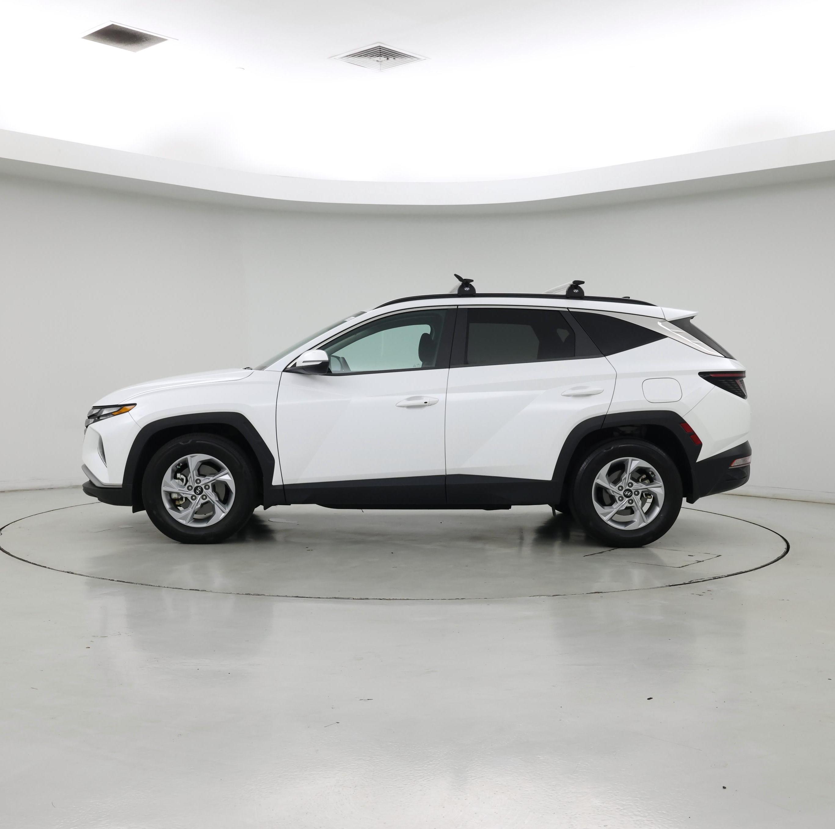 Thumbnail: 2022 Hyundai Tucson - 3