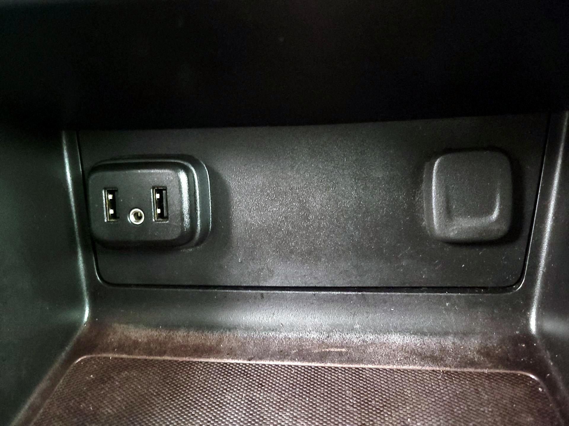 Thumbnail: 2019 Chevrolet Colorado - 18