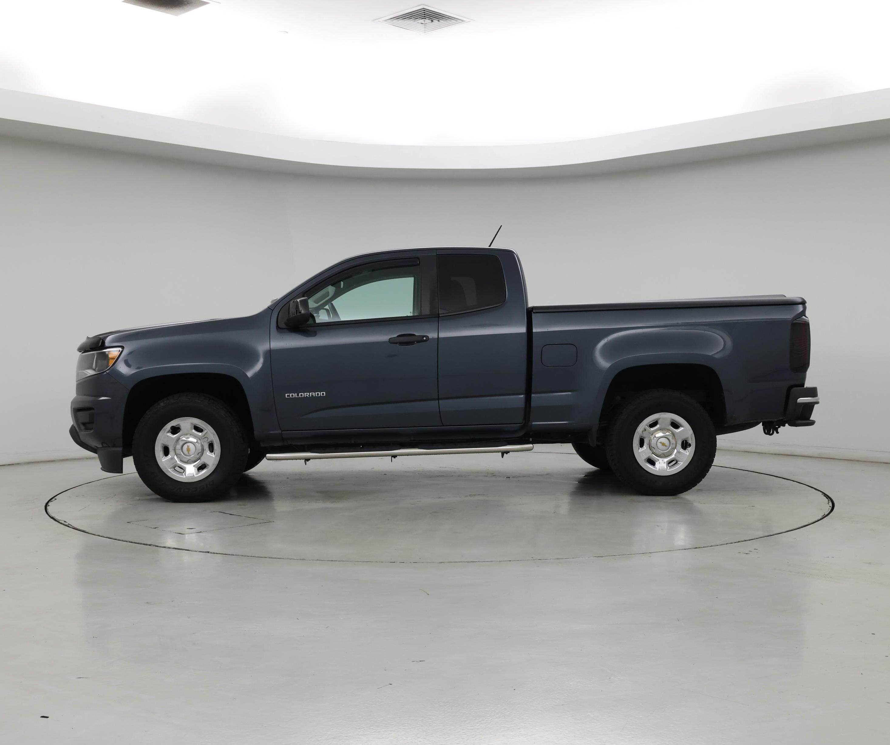 Thumbnail: 2019 Chevrolet Colorado - 3