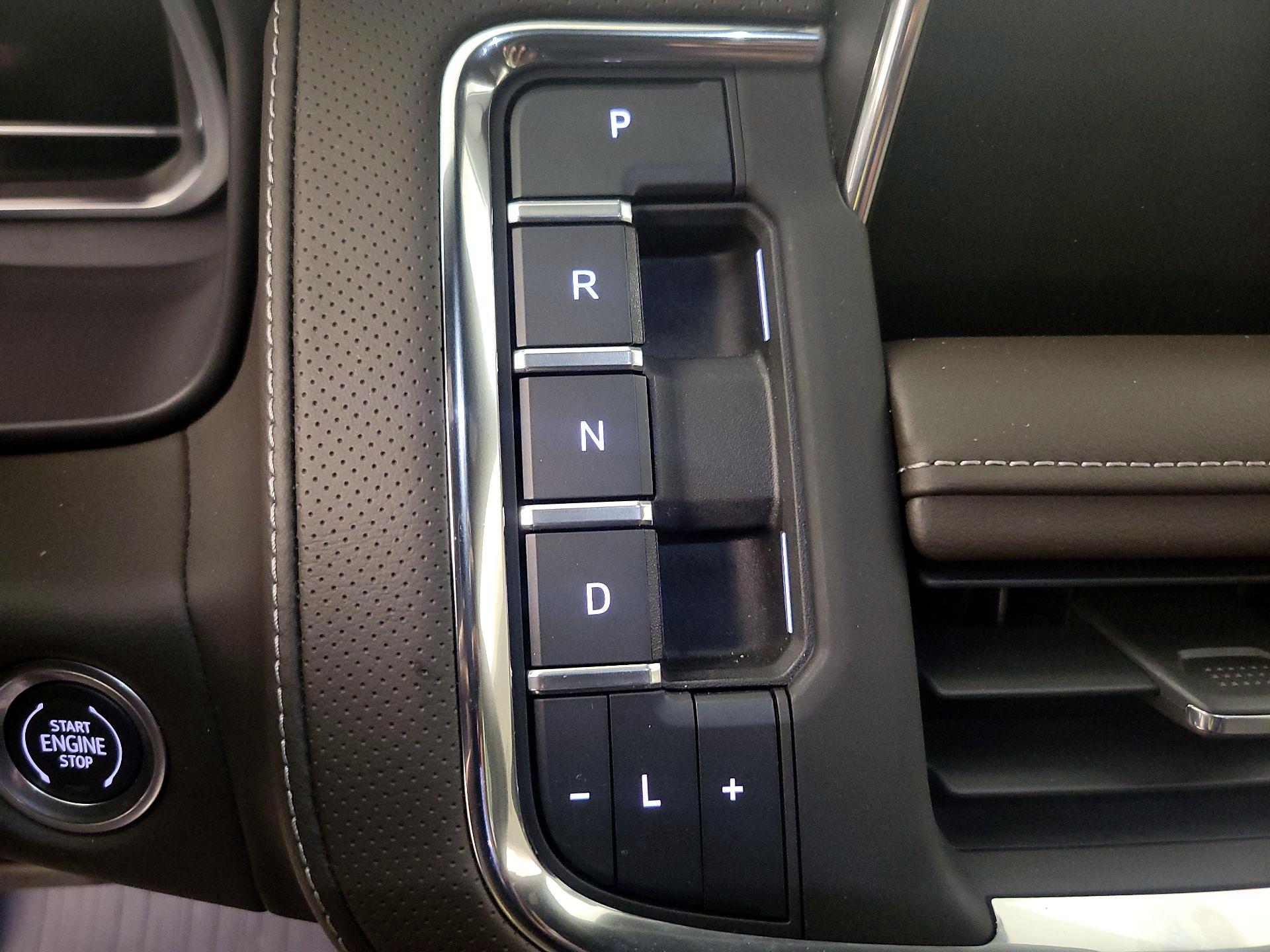 Thumbnail: 2023 GMC Yukon - 18