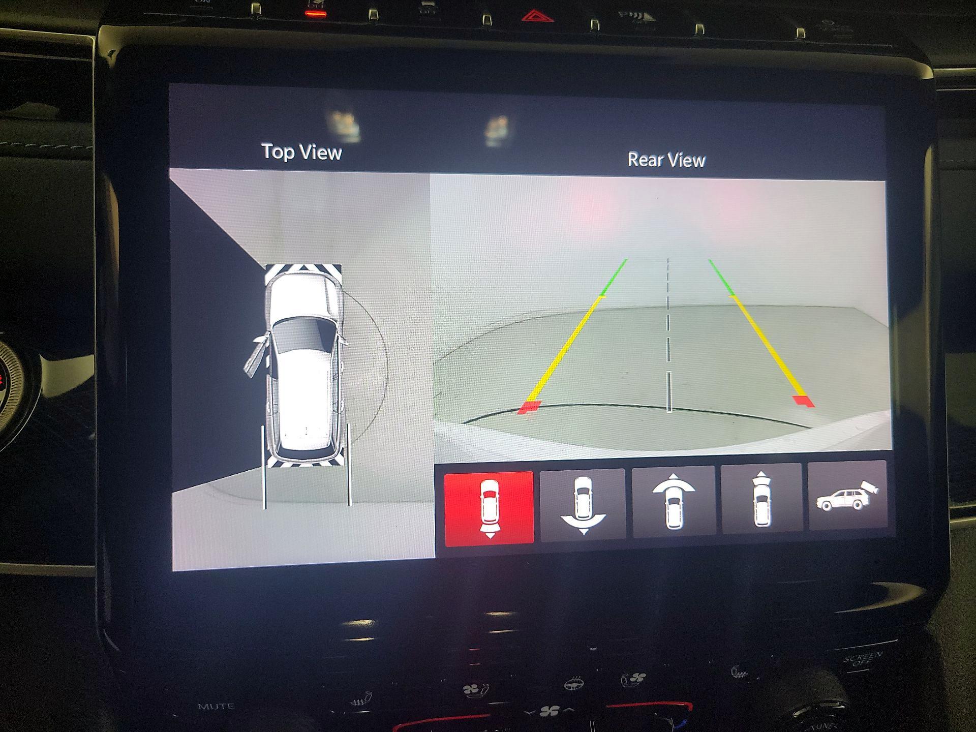 Thumbnail: 2022 Jeep Grand Cherokee - 15