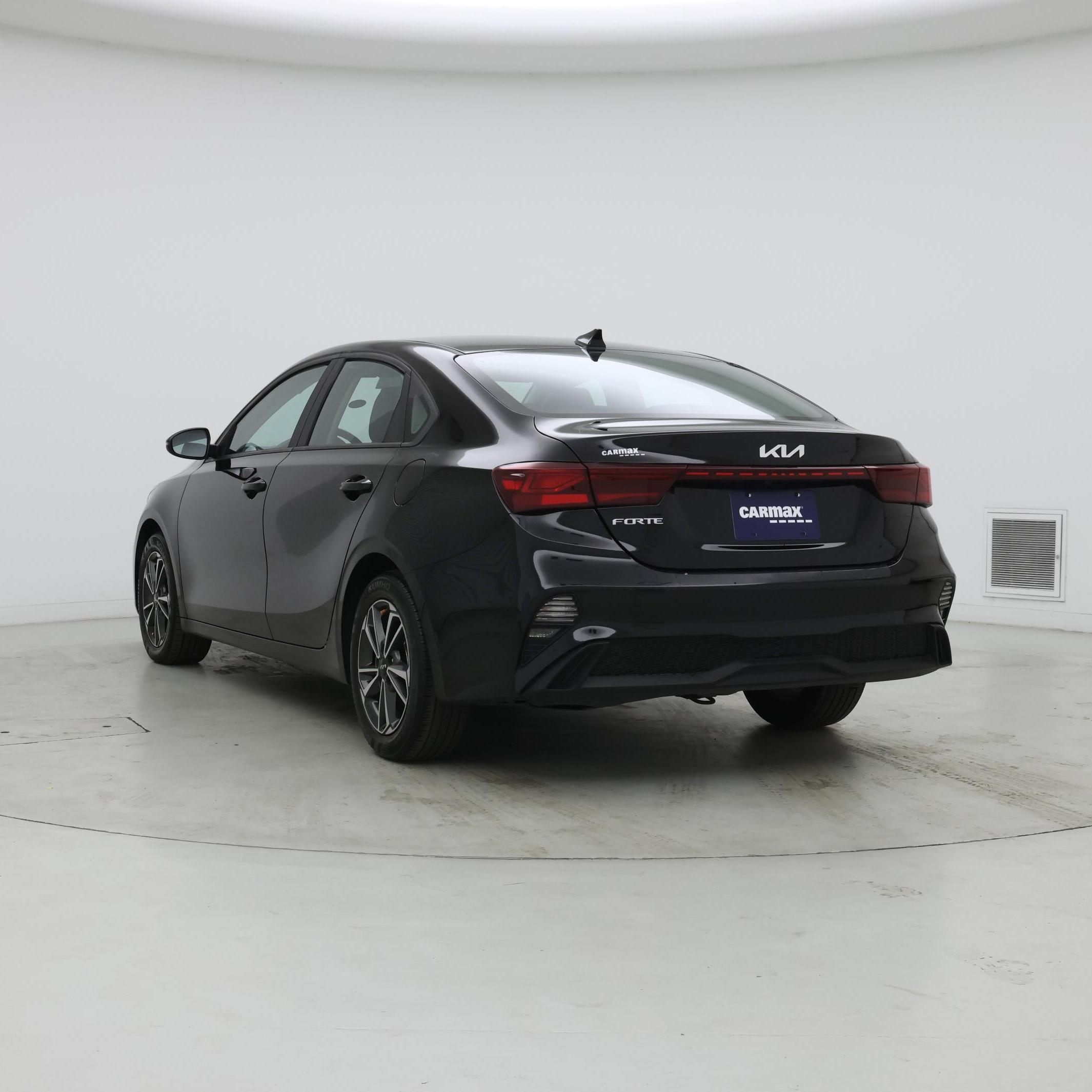 Thumbnail: 2023 Kia Forte - 2