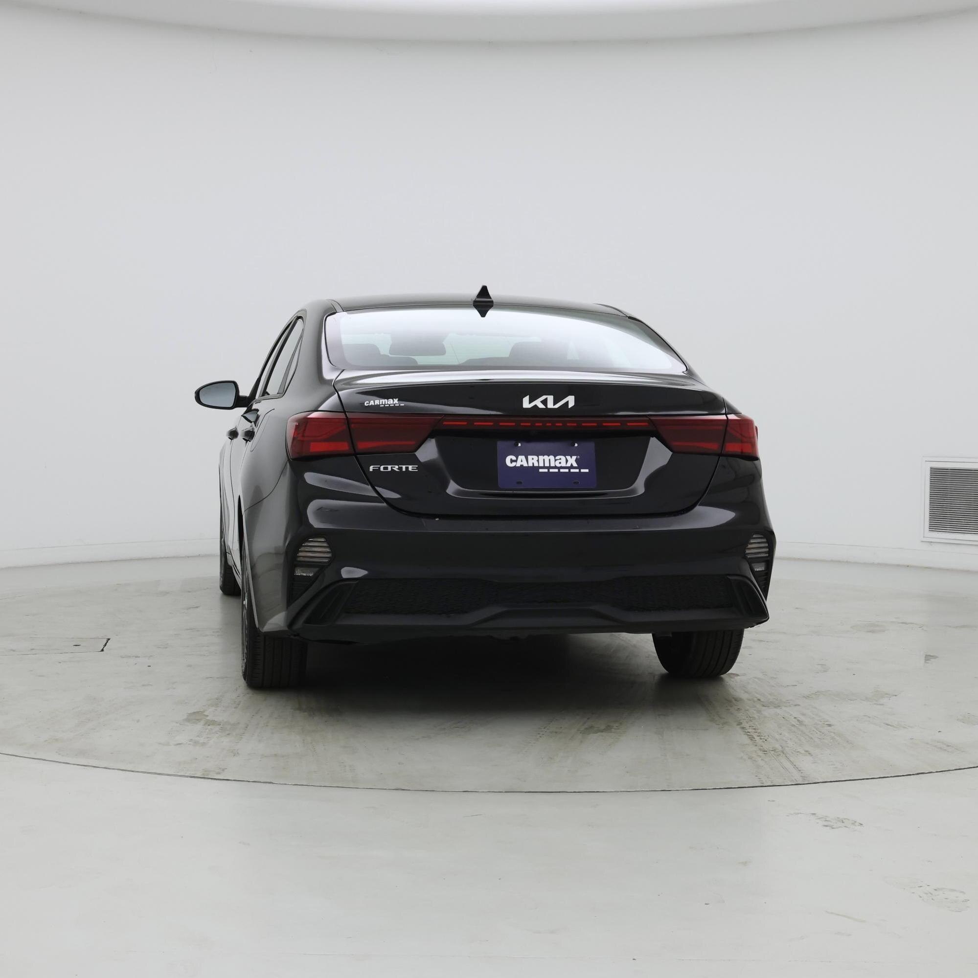 Thumbnail: 2023 Kia Forte - 6