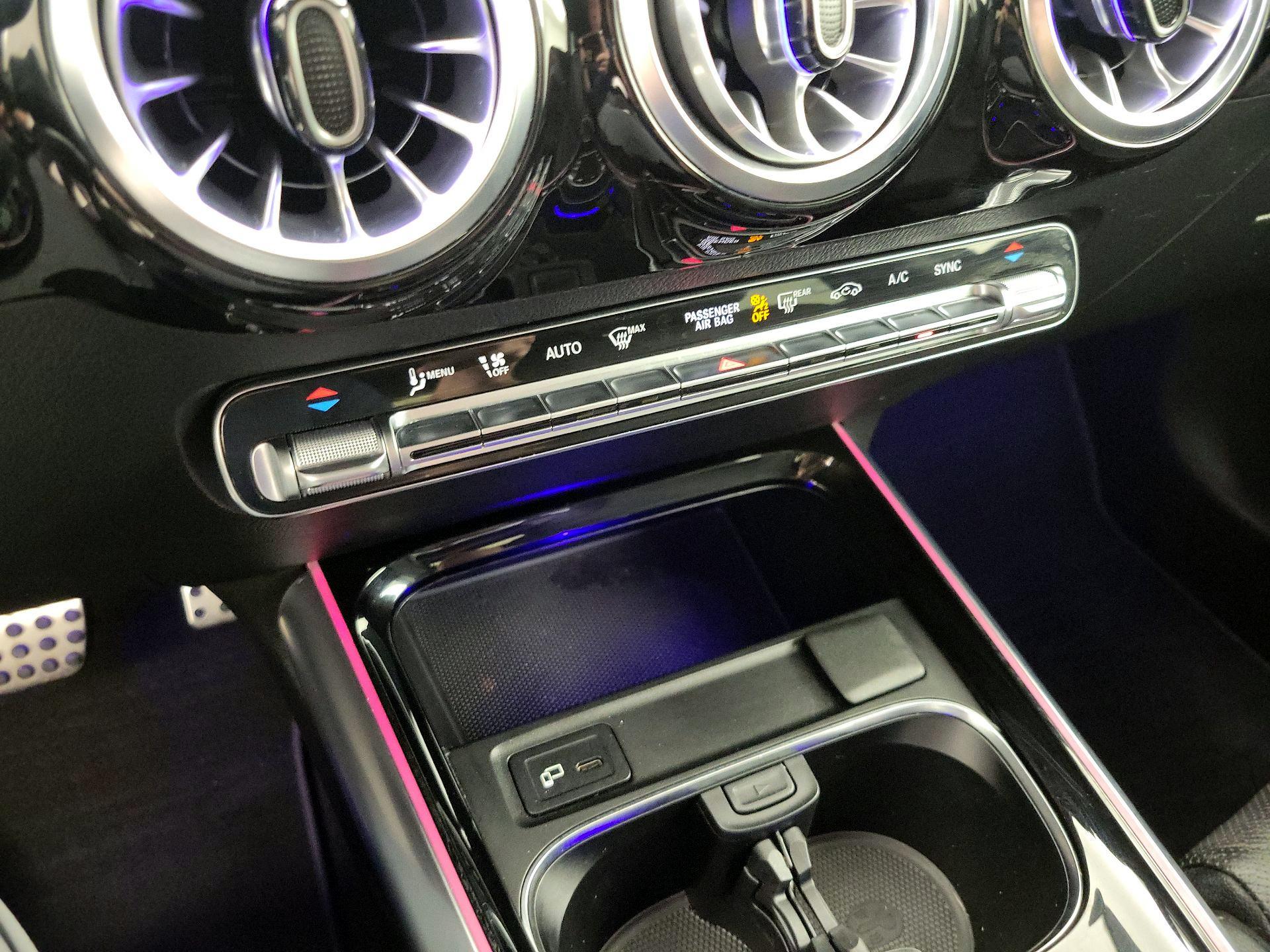 Thumbnail: 2022 Mercedes-Benz GLA - 16