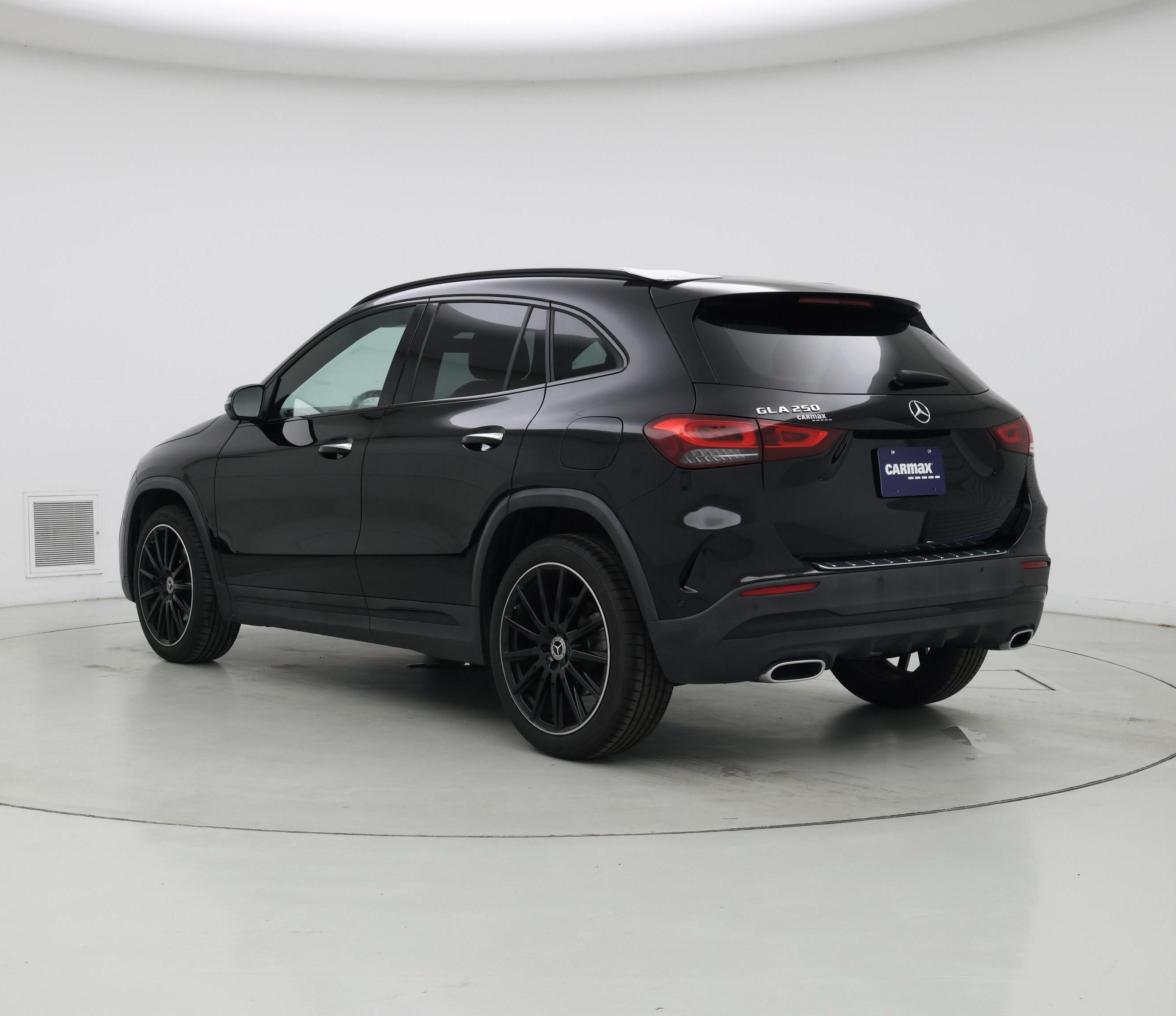 Thumbnail: 2022 Mercedes-Benz GLA - 2