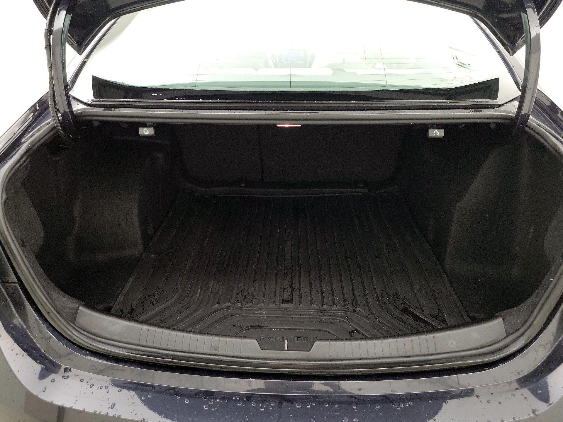 Thumbnail: 2022 Chevrolet Malibu - 20