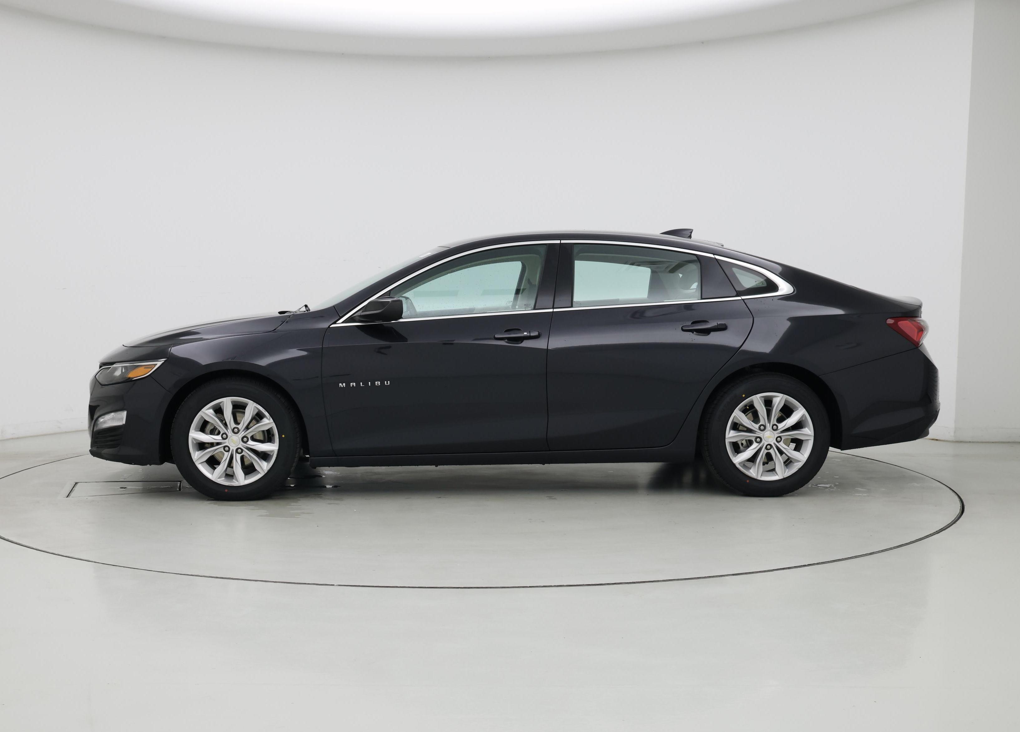 Thumbnail: 2022 Chevrolet Malibu - 3