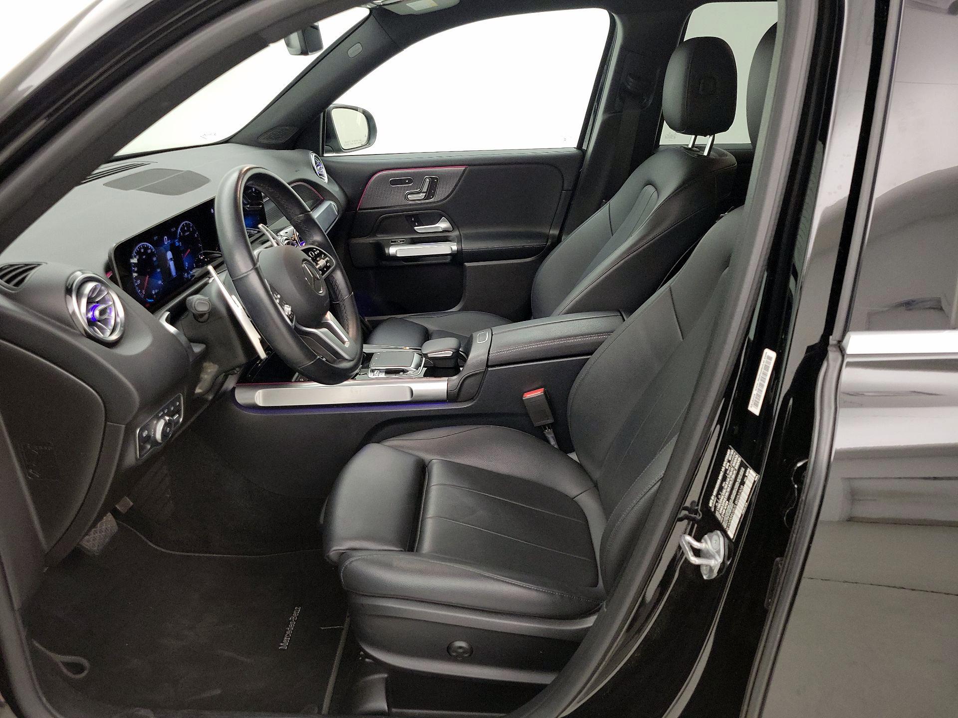 Thumbnail: 2020 Mercedes-Benz GLB - 11