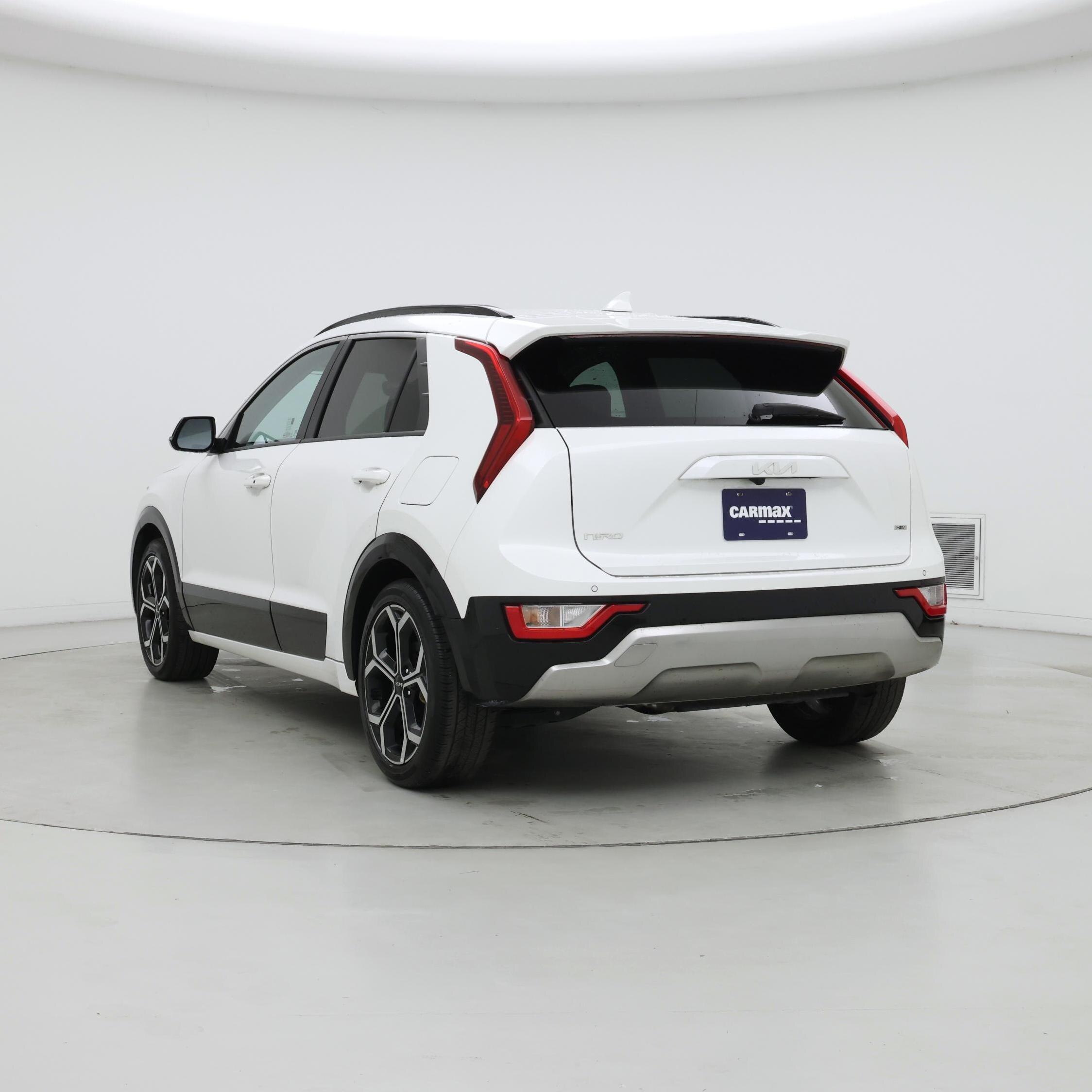 Thumbnail: 2023 Kia Niro - 2