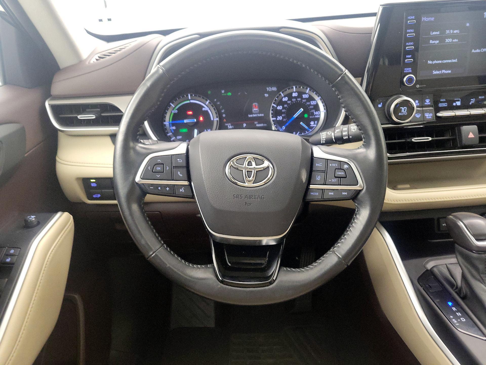 Thumbnail: 2021 Toyota Highlander - 10