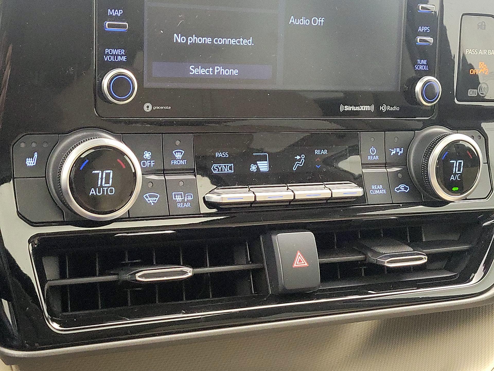 Thumbnail: 2021 Toyota Highlander - 16