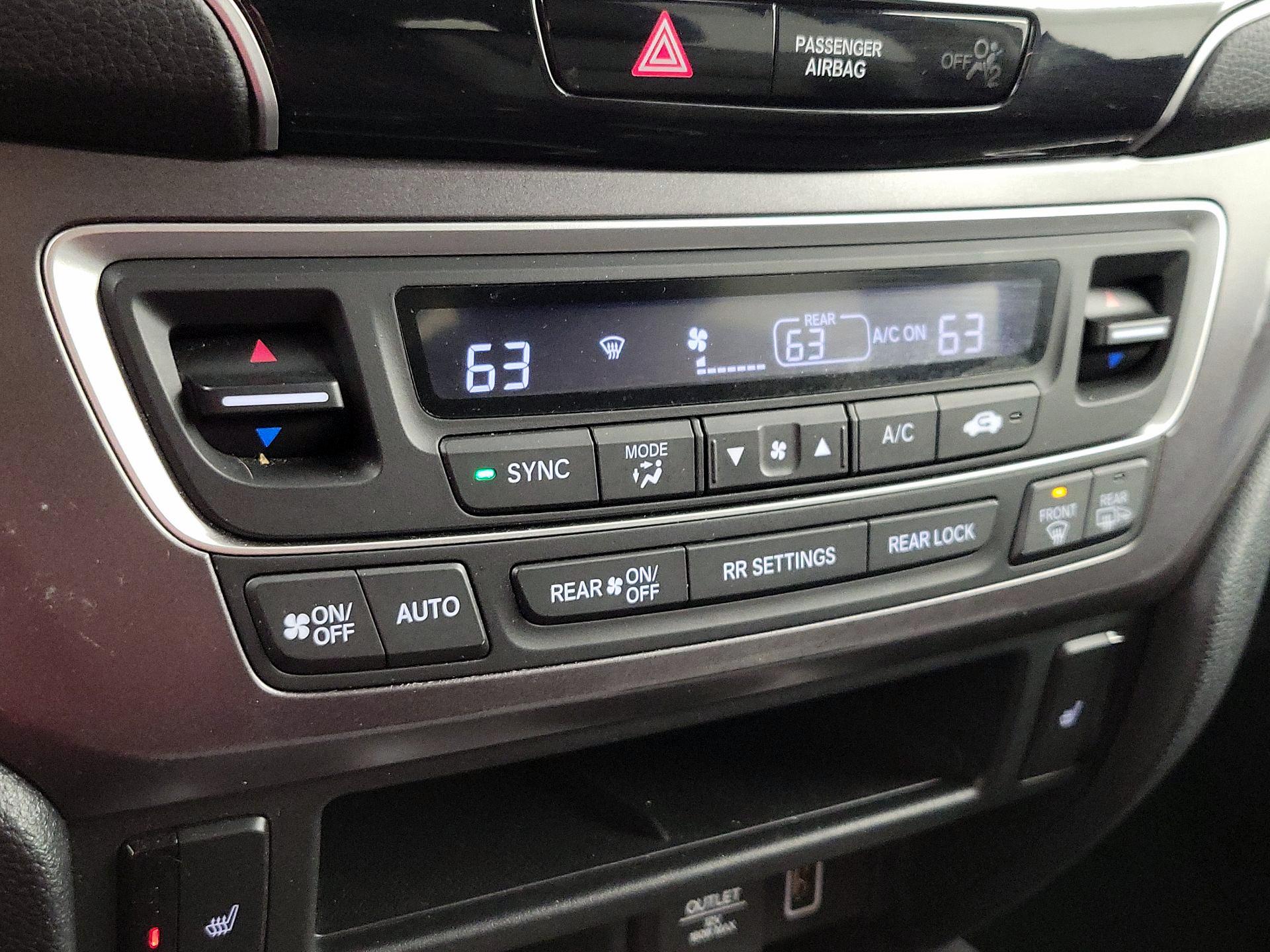 Thumbnail: 2021 Honda Pilot - 16