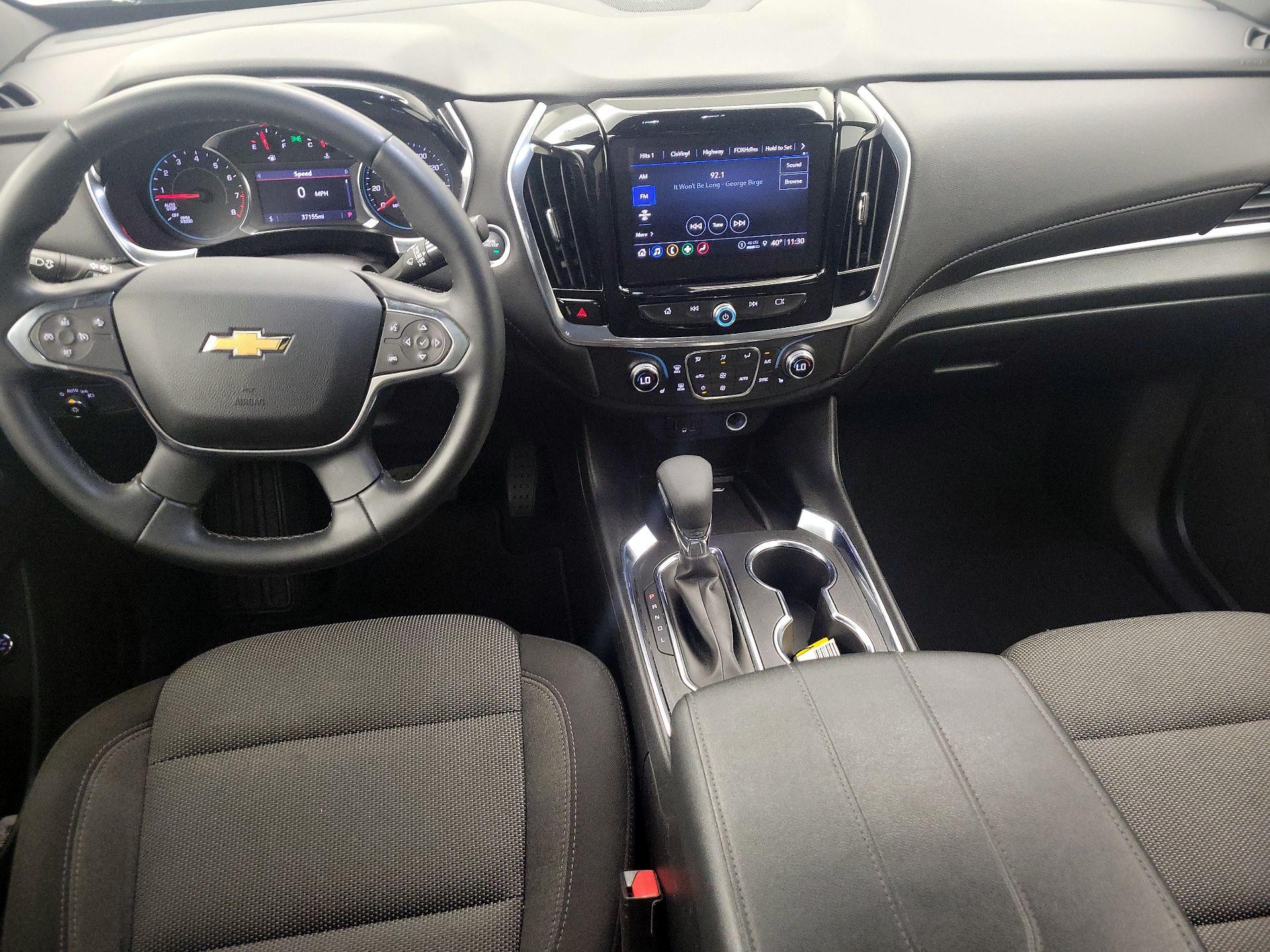 Thumbnail: 2023 Chevrolet Traverse - 9