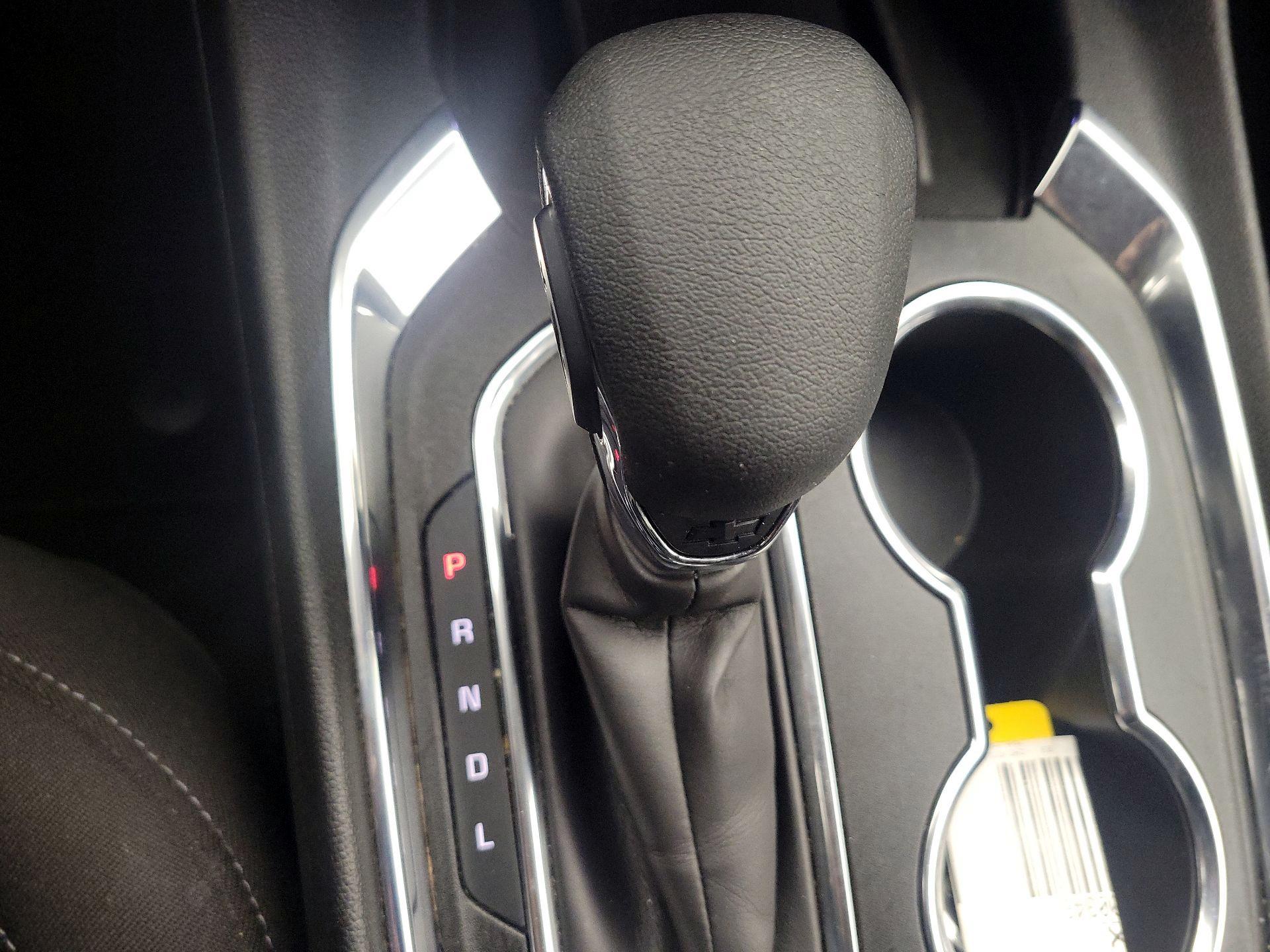 Thumbnail: 2023 Chevrolet Traverse - 17