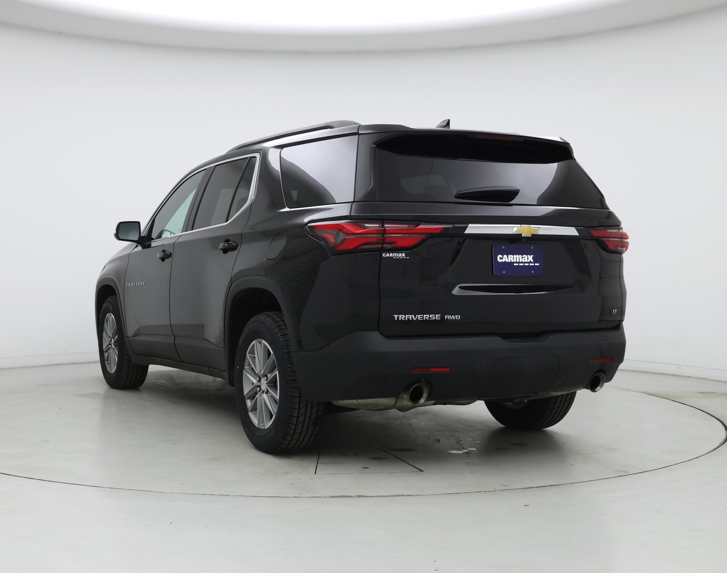 Thumbnail: 2023 Chevrolet Traverse - 2