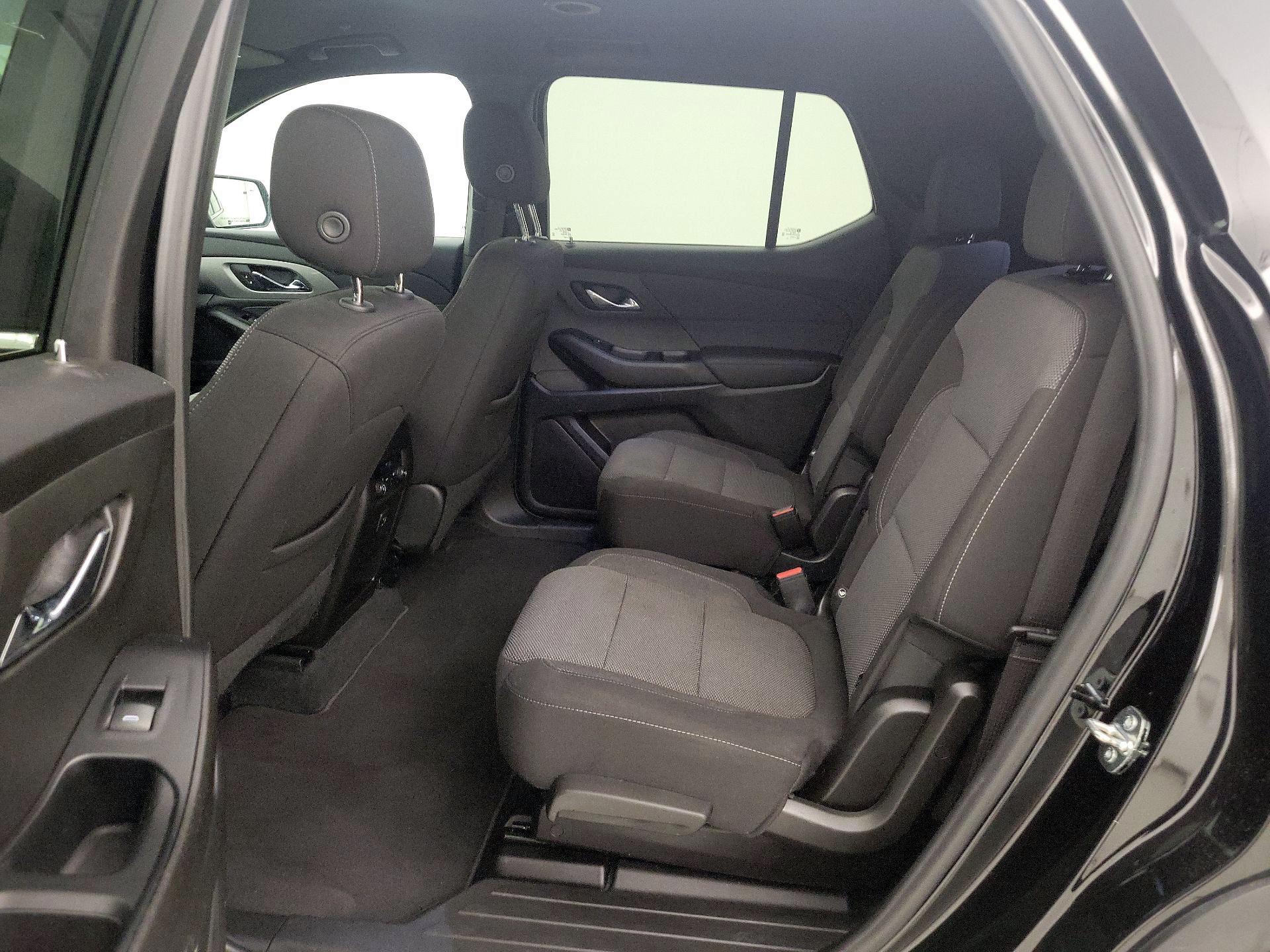 Thumbnail: 2023 Chevrolet Traverse - 19