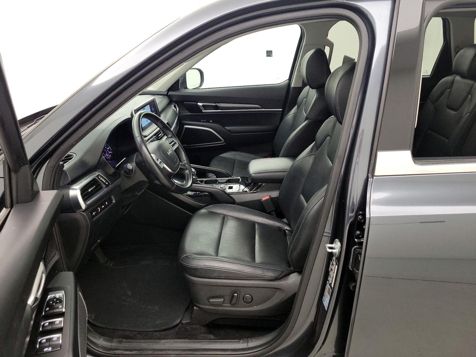 Thumbnail: 2022 Kia Telluride - 11