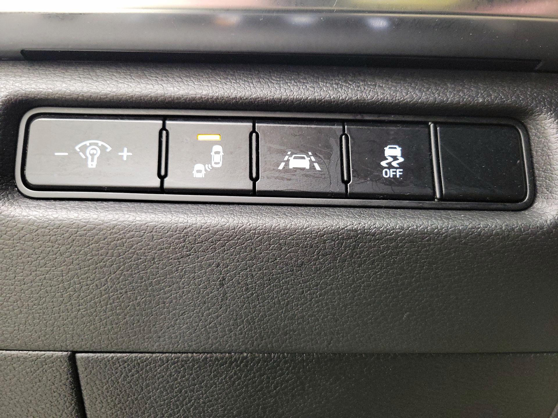 Thumbnail: 2022 Kia Telluride - 13