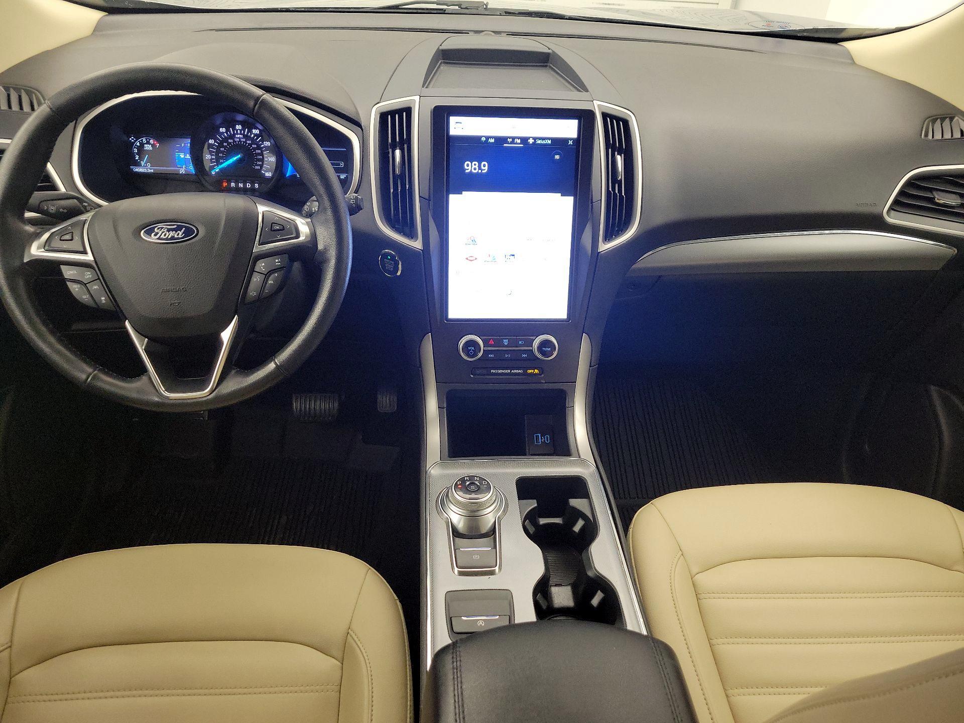 Thumbnail: 2021 Ford Edge - 9