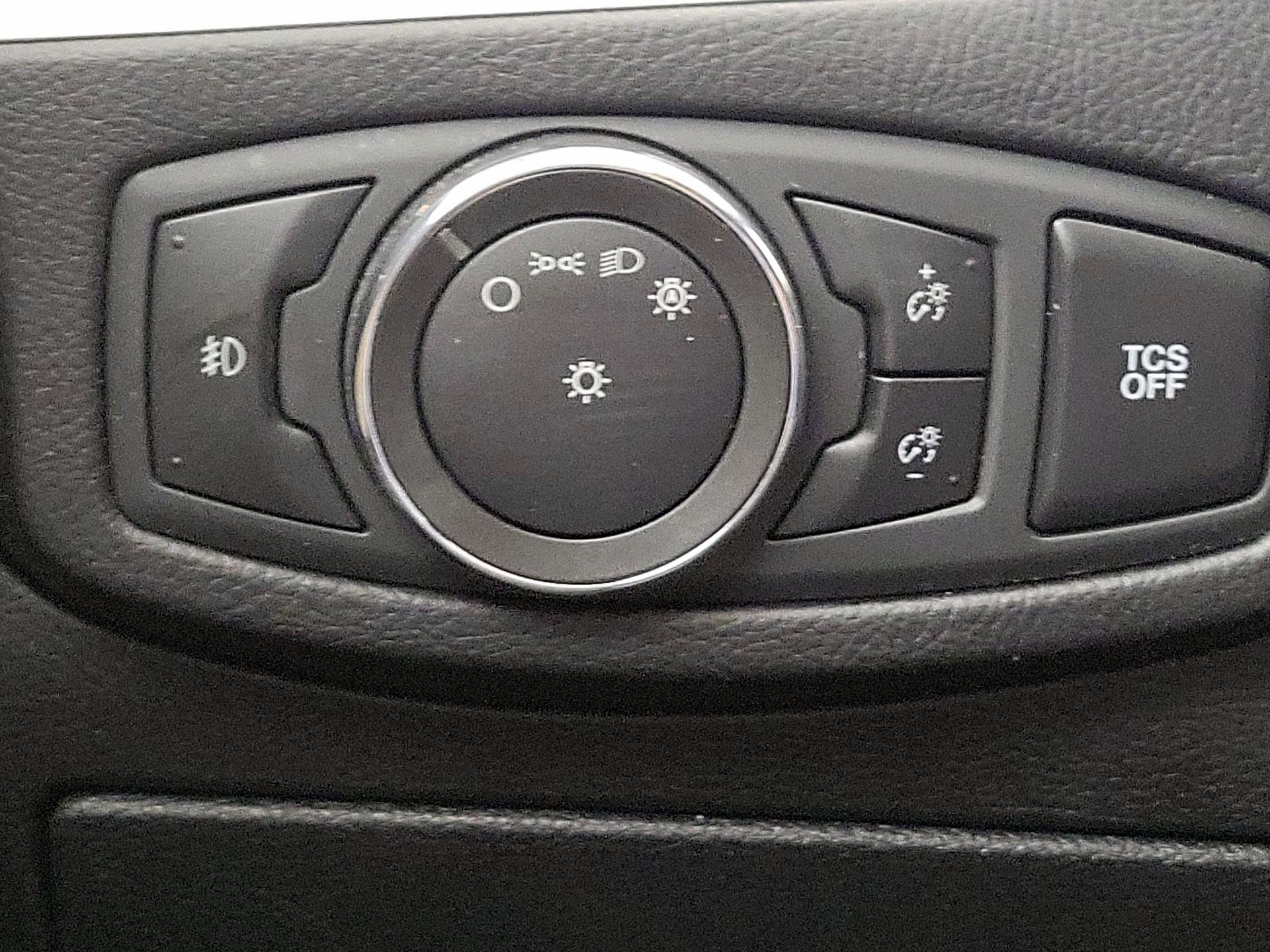 Thumbnail: 2021 Ford Edge - 13