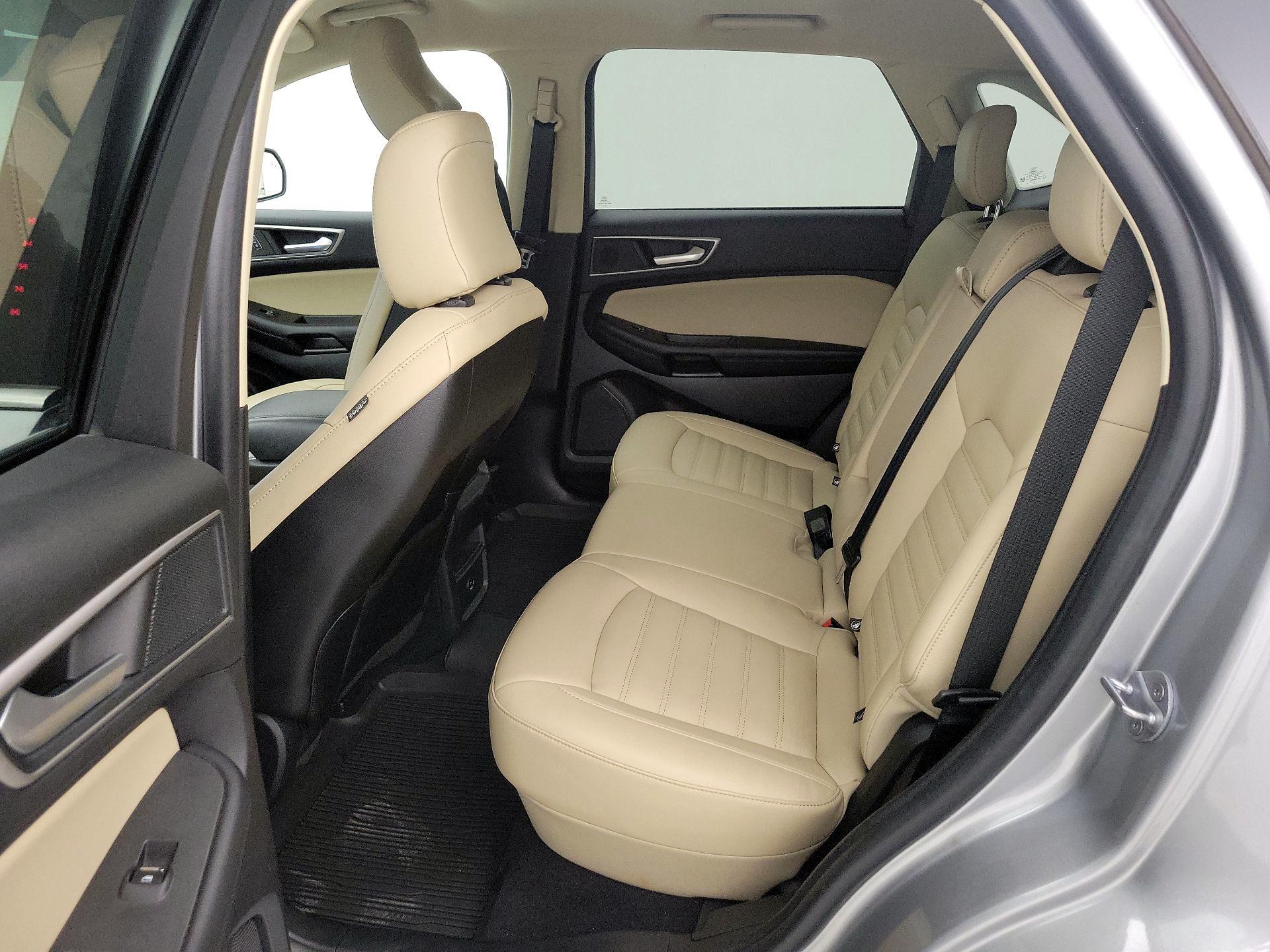 Thumbnail: 2021 Ford Edge - 19