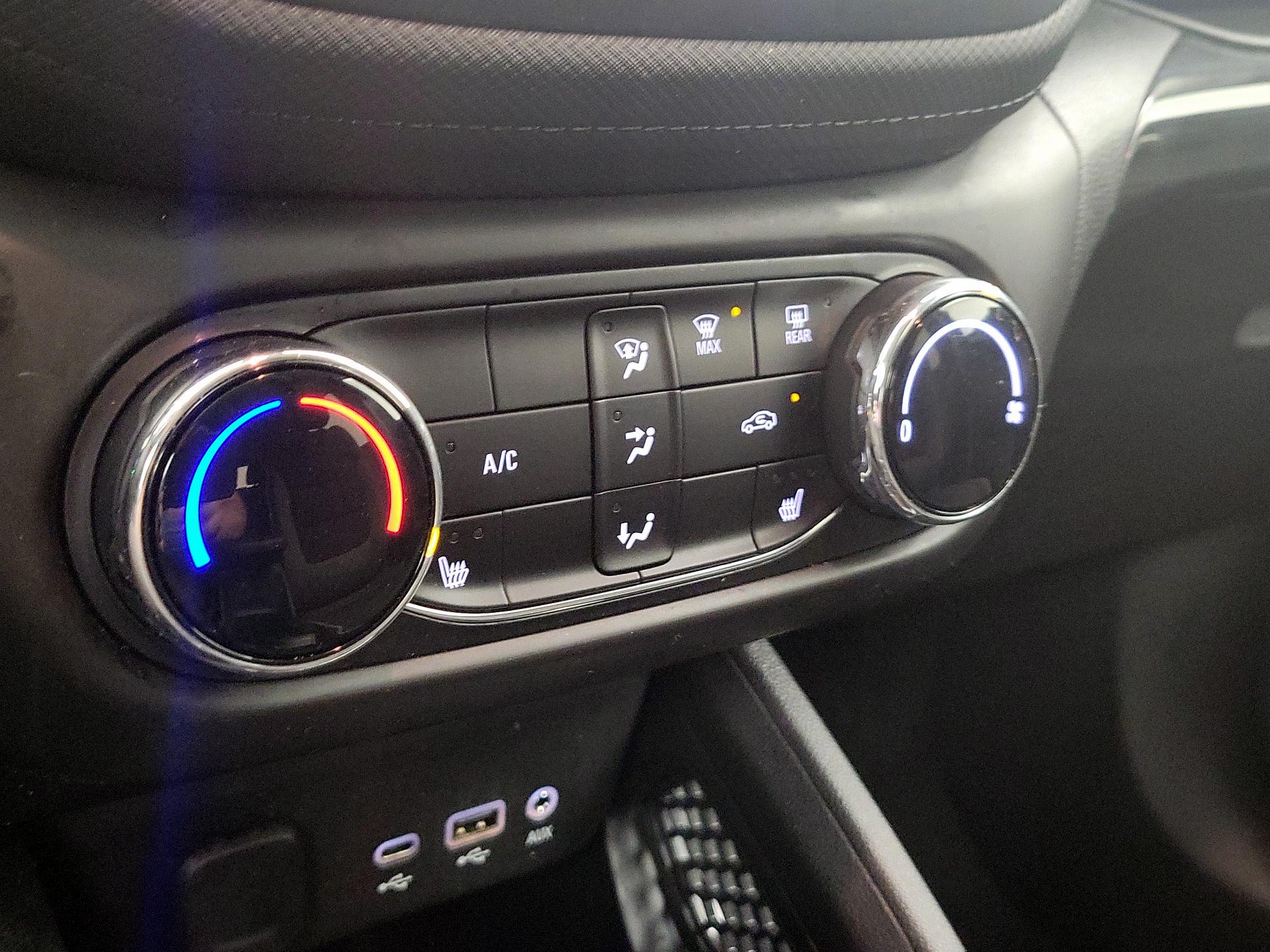 Thumbnail: 2023 Chevrolet TrailBlazer - 16