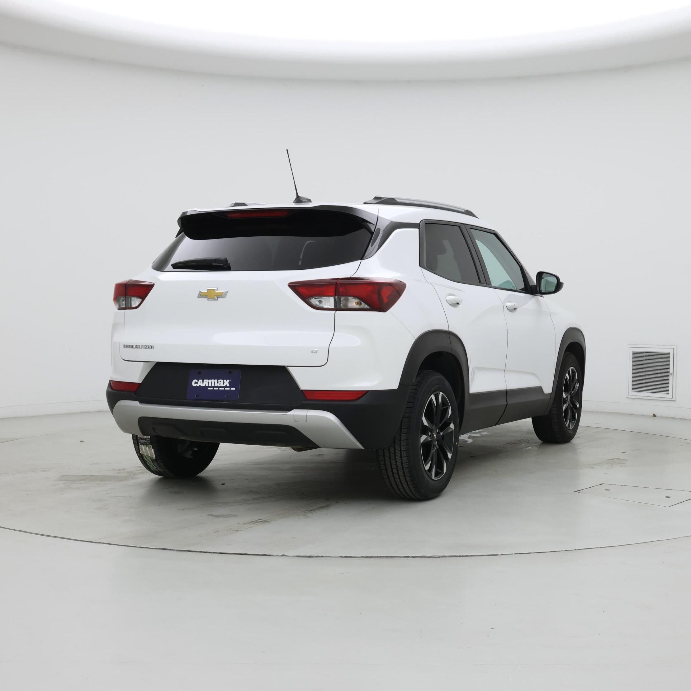 Thumbnail: 2023 Chevrolet TrailBlazer - 8