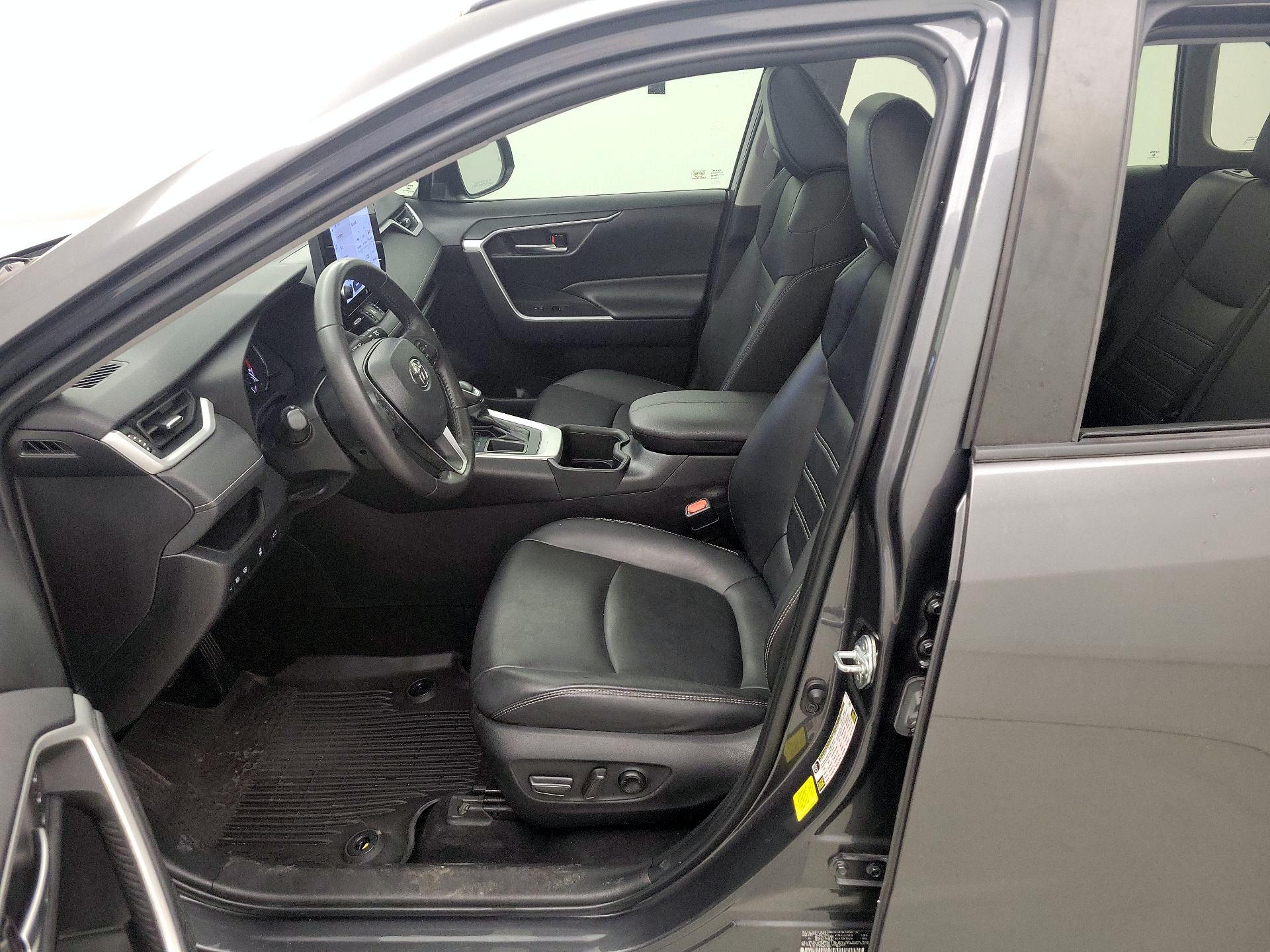 Thumbnail: 2023 Toyota RAV4 - 11