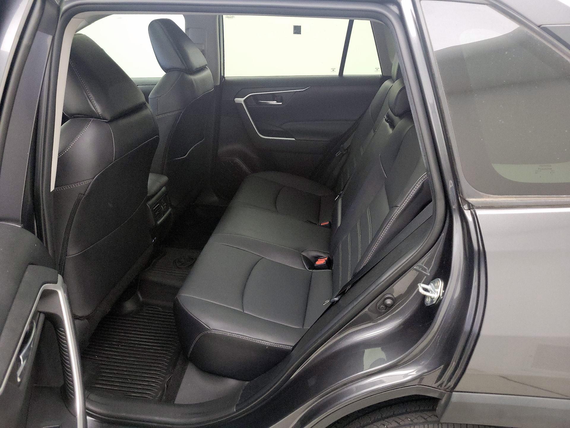 Thumbnail: 2023 Toyota RAV4 - 20